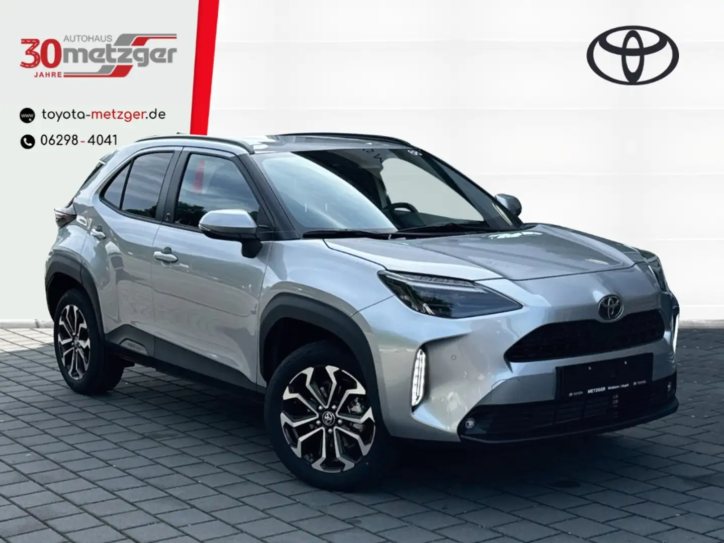 Toyota Yaris Cross 1.5 Hybrid 4x2 Teamplayer +Kamera +Safety-Paket Zilver - 1