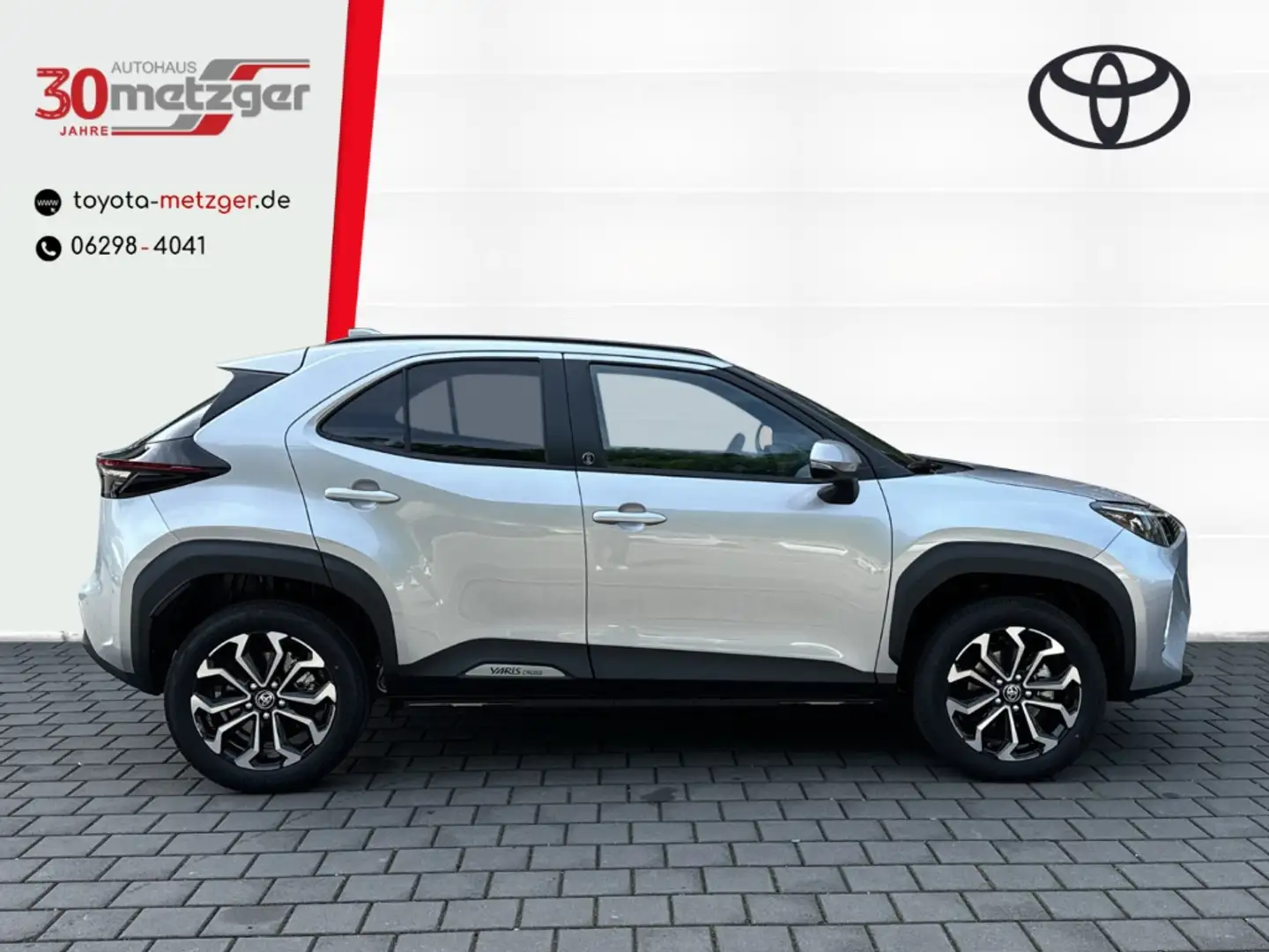 Toyota Yaris Cross 1.5 Hybrid 4x2 Teamplayer +Kamera +Safety-Paket Zilver - 2
