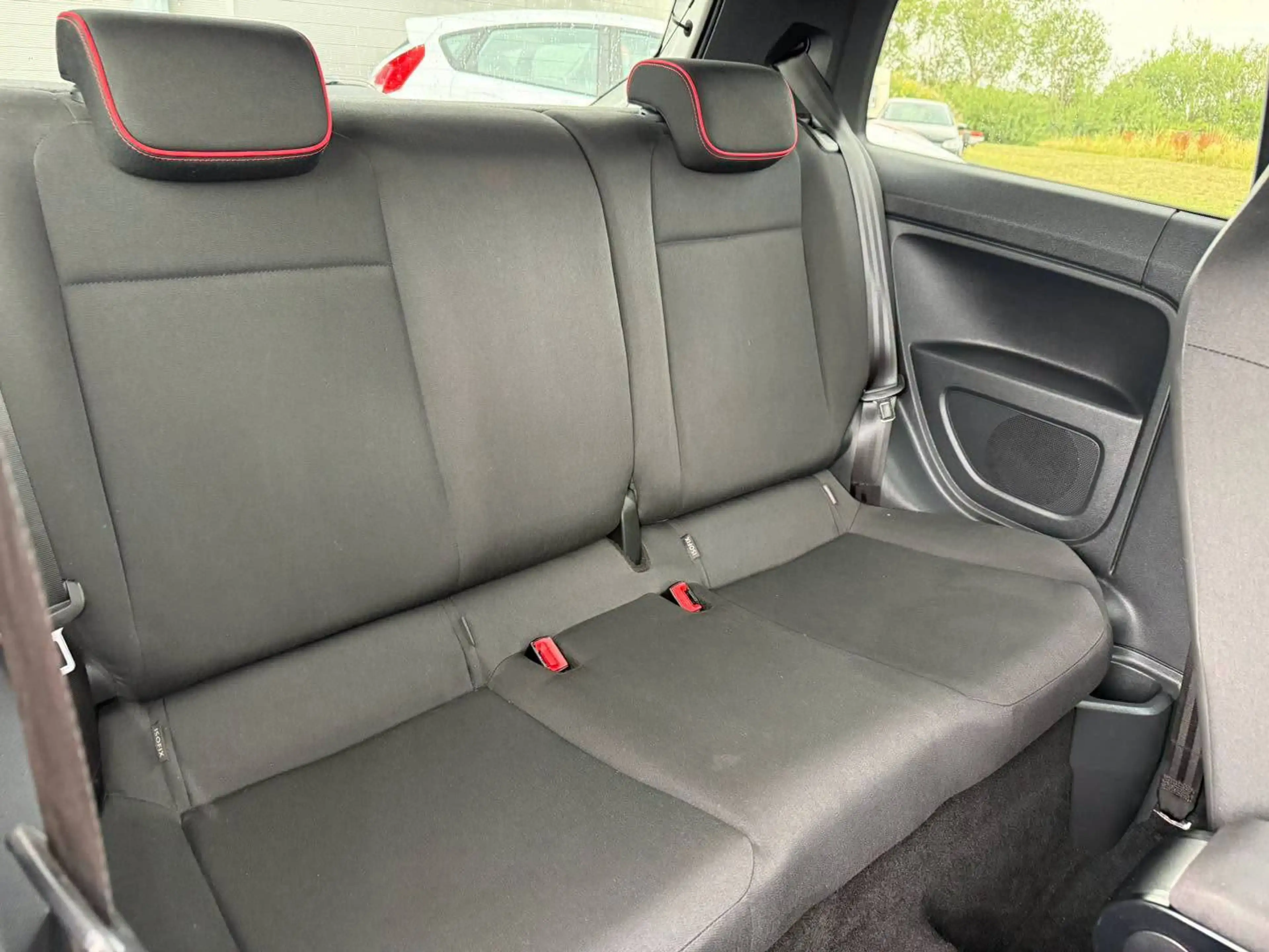 SEAT Mii Mii 1.0i Sport — photo 11