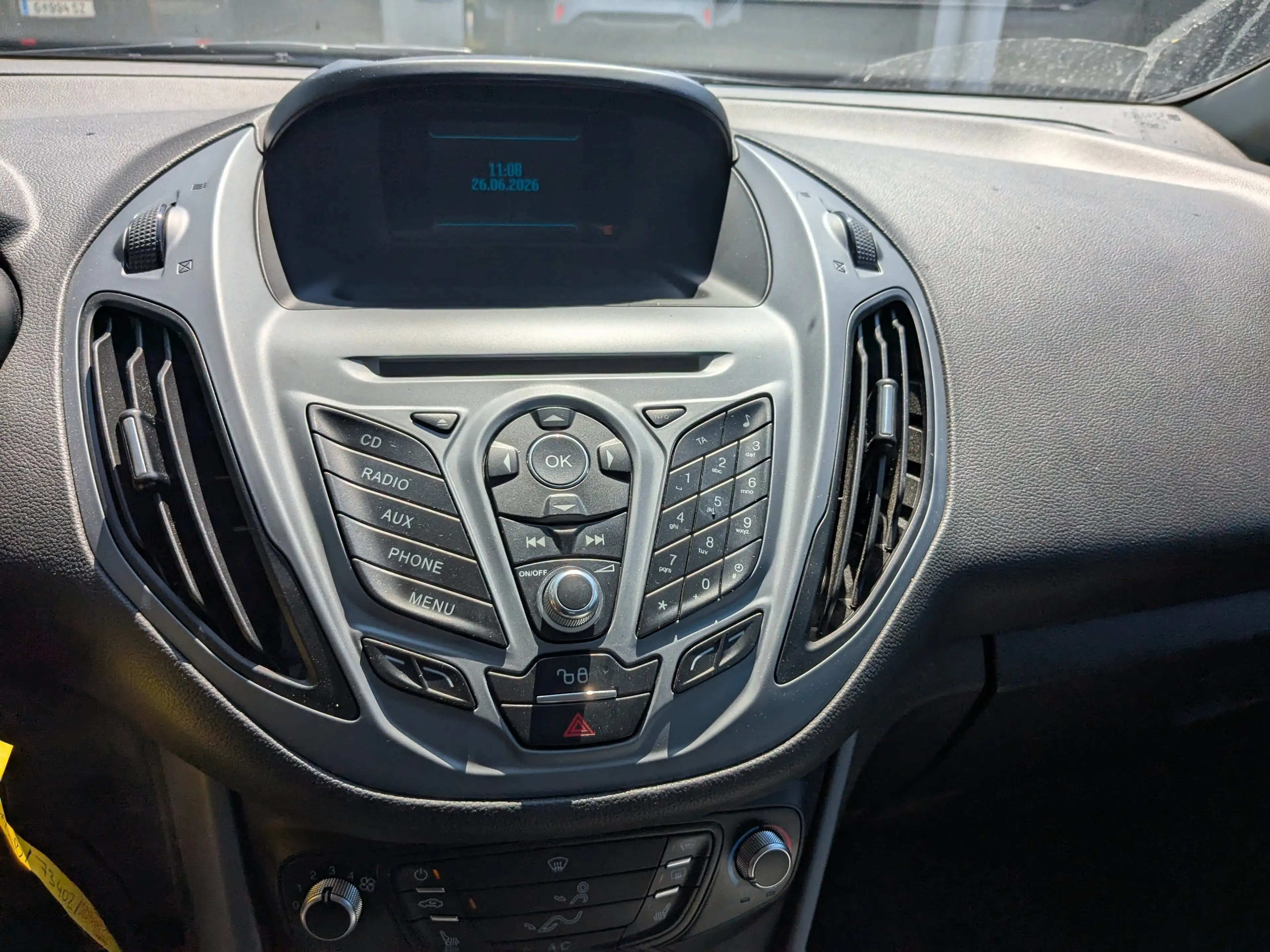 Ford B-Max Sync Edition — photo 10