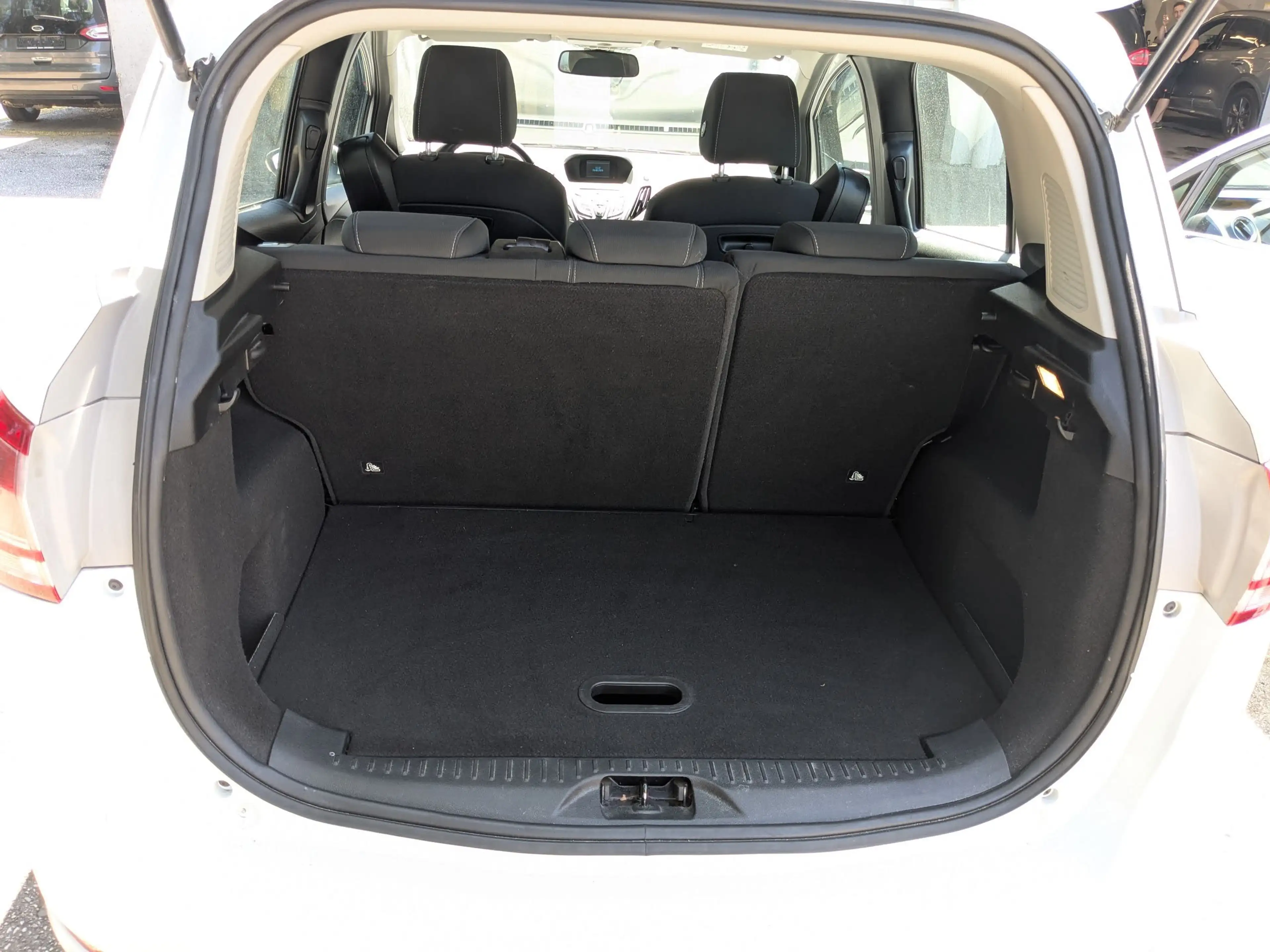 Ford B-Max Sync Edition — photo 7