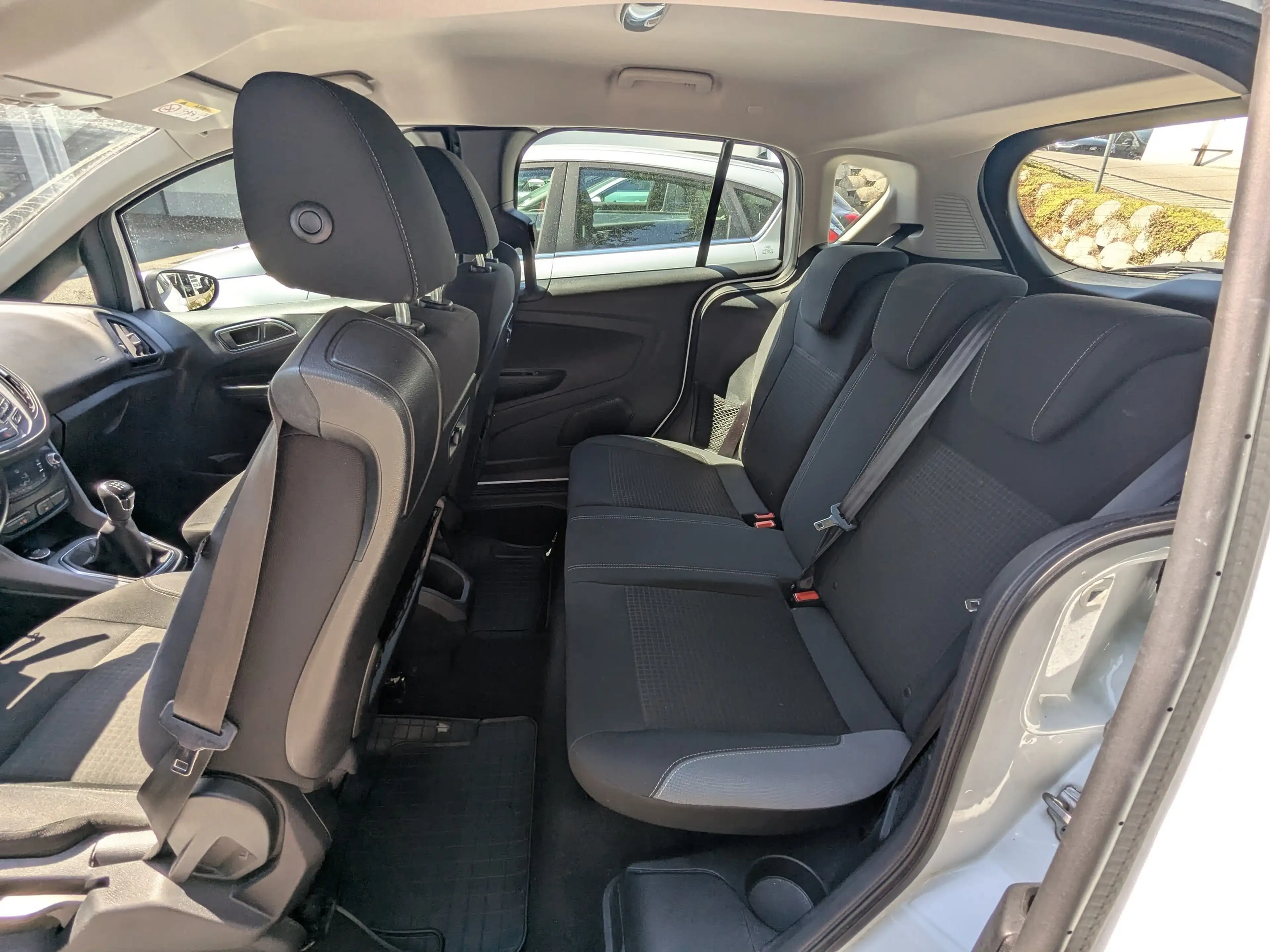 Ford B-Max Sync Edition — photo 13