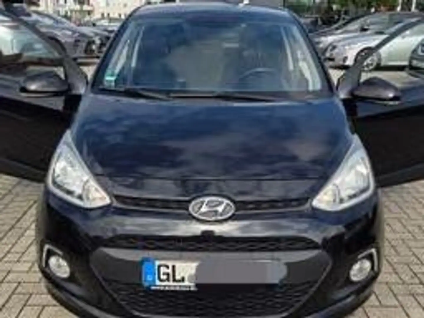 Hyundai i10 1.2 Passion Joker Plus-Paket Schwarz - 2