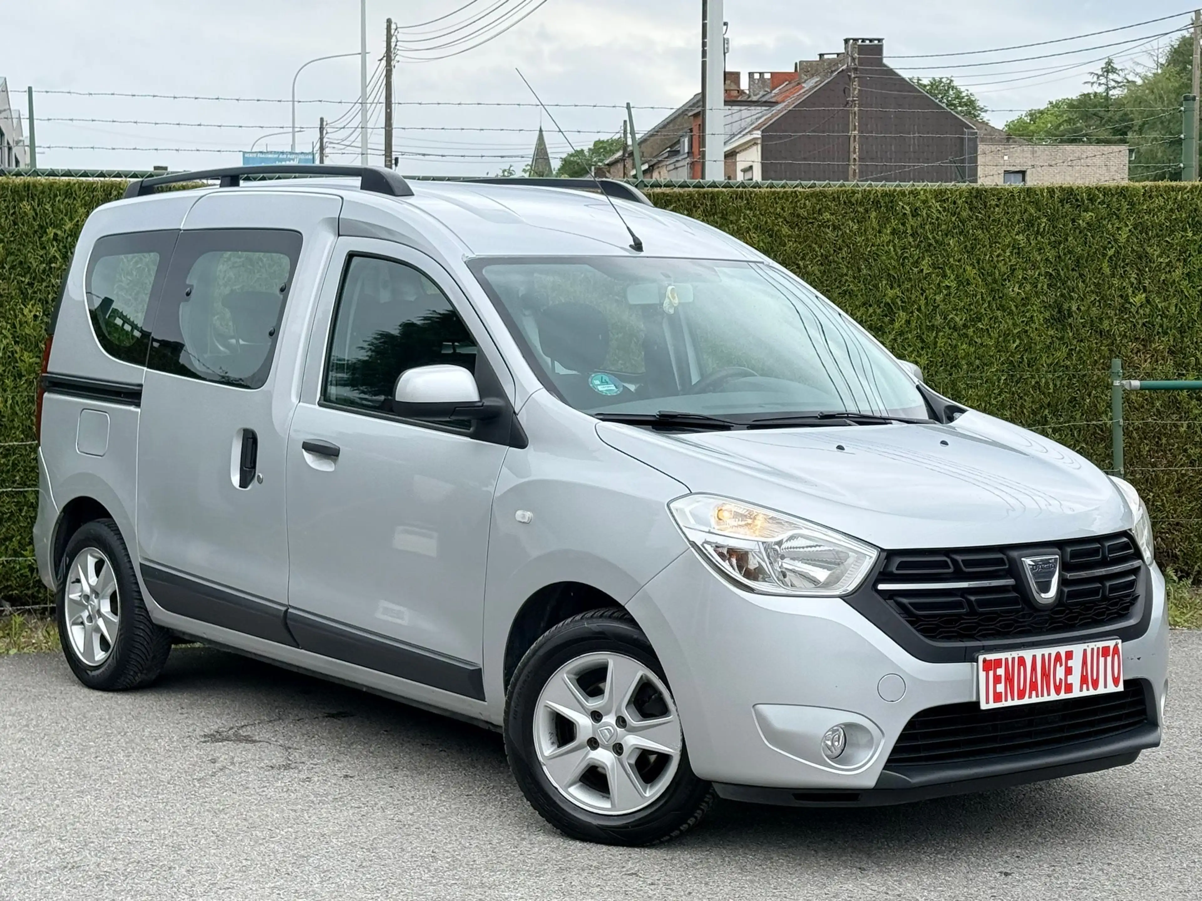 Dacia Dokker Dokker 1.5 dCi Ambiance 5 PLACES GRAND GPS CLIM EURO 6 — photo 4