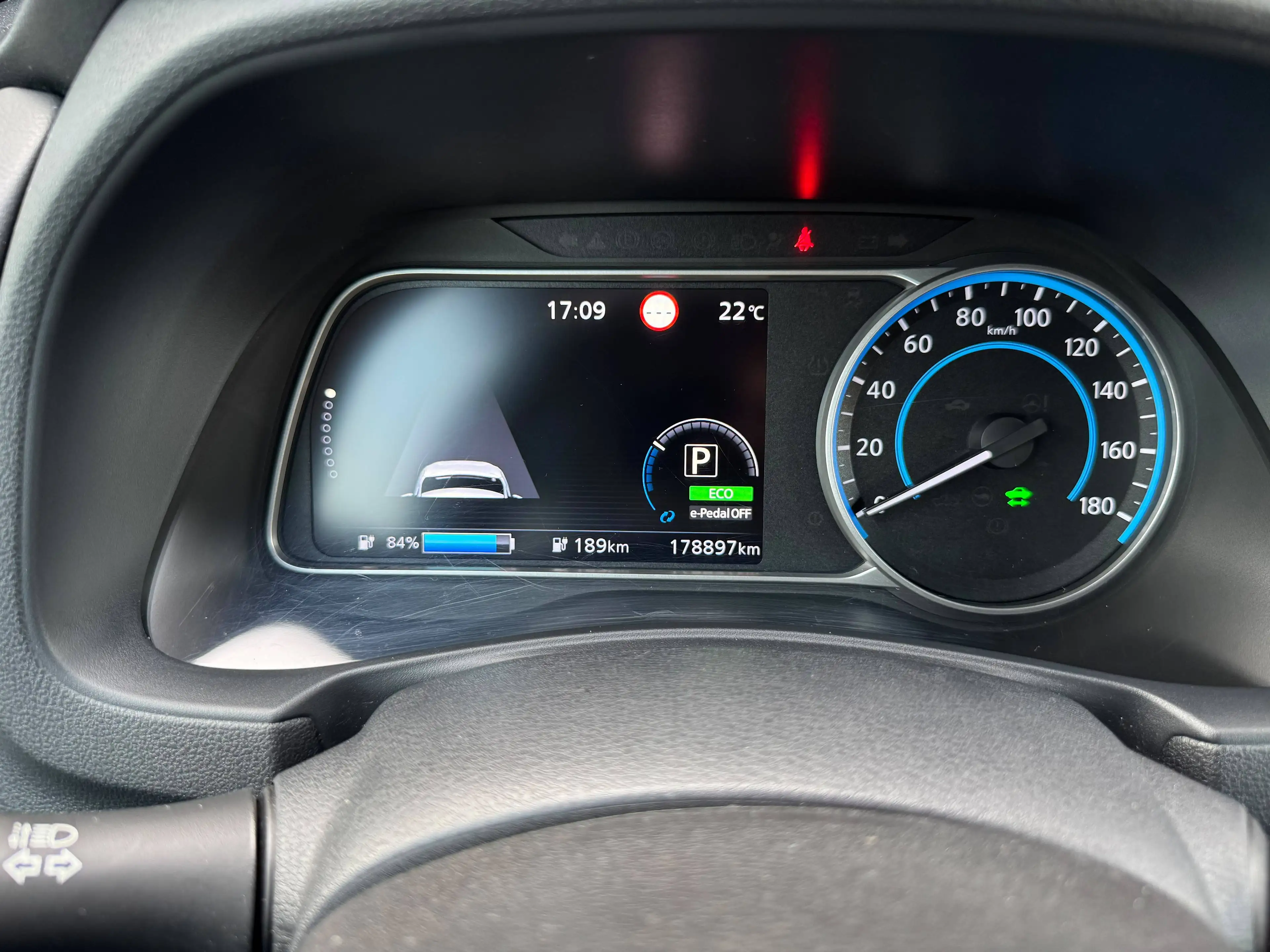 Nissan Leaf N-Connecta 40kw — photo 10
