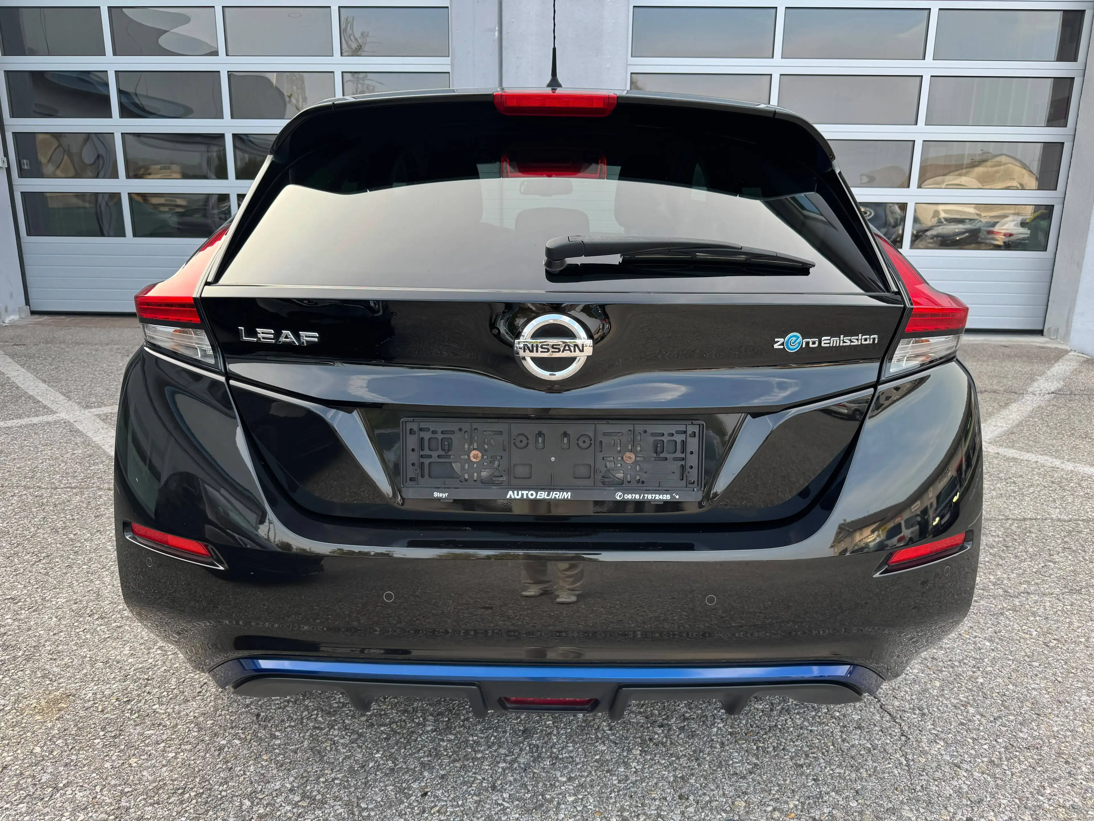 Nissan Leaf N-Connecta 40kw — photo 4