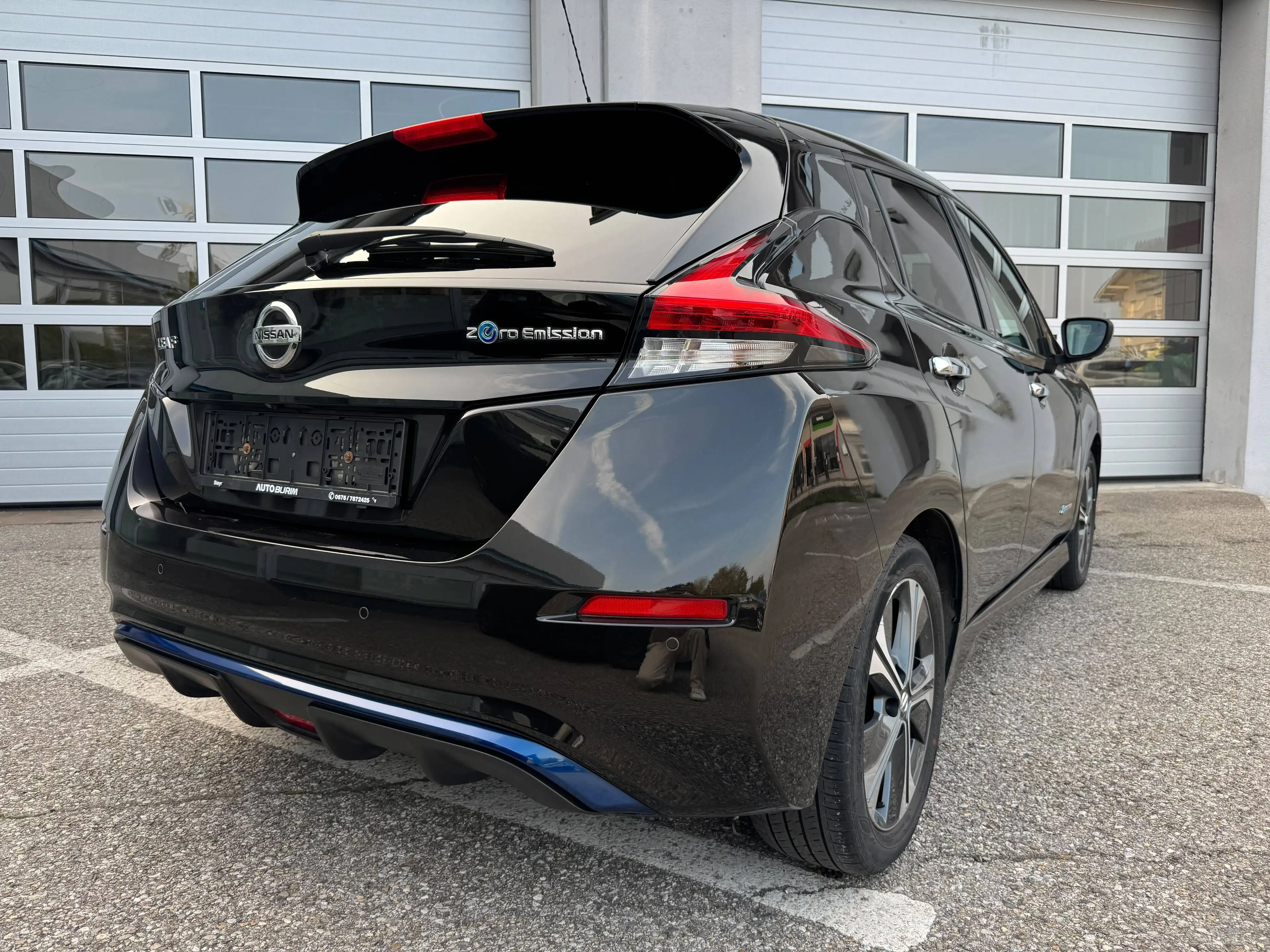 Nissan Leaf N-Connecta 40kw — photo 5