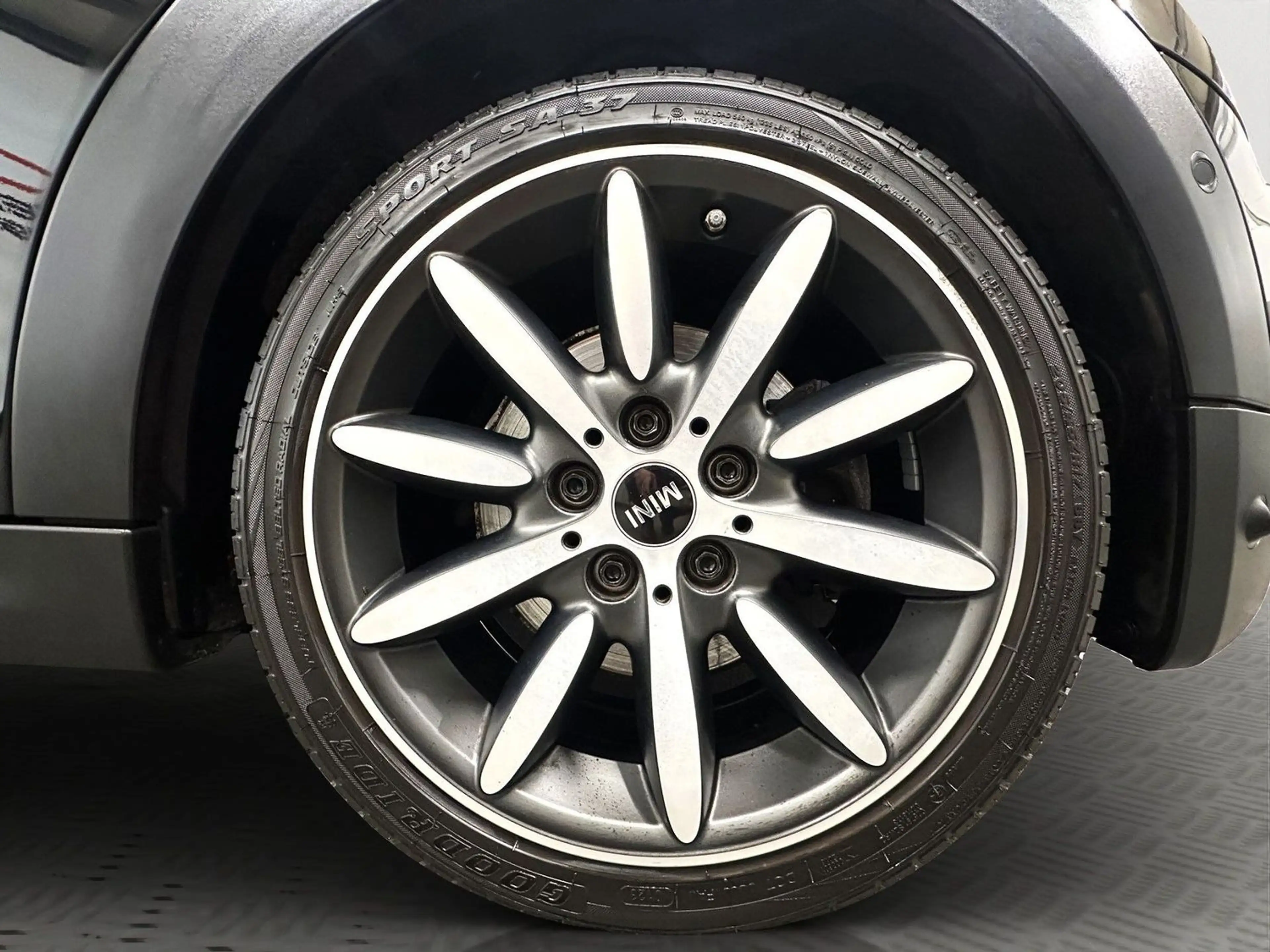 MINI Cooper D Cabrio Chili Navi LED Kamera PDC SHZ — photo 10