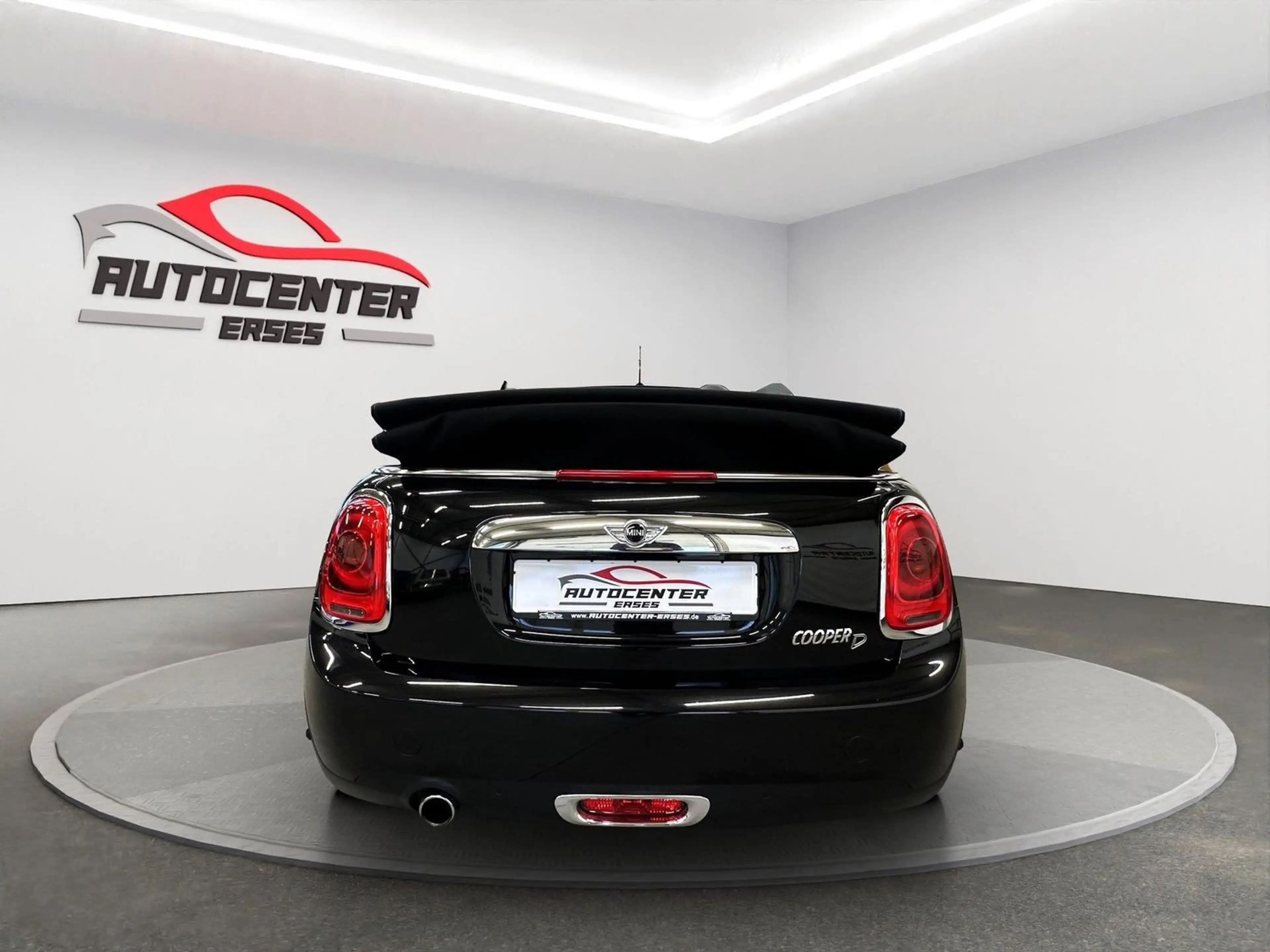 MINI Cooper D Cabrio Chili Navi LED Kamera PDC SHZ — photo 5