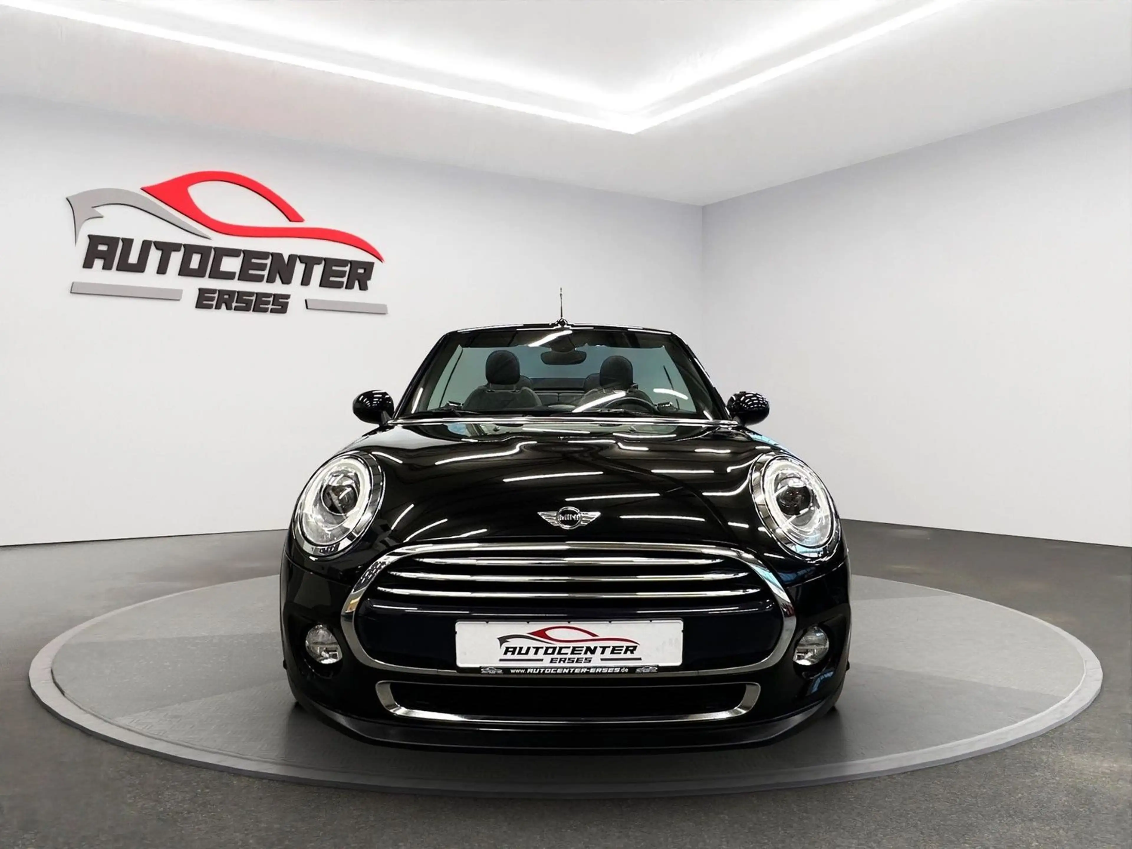 MINI Cooper D Cabrio Chili Navi LED Kamera PDC SHZ — photo 8