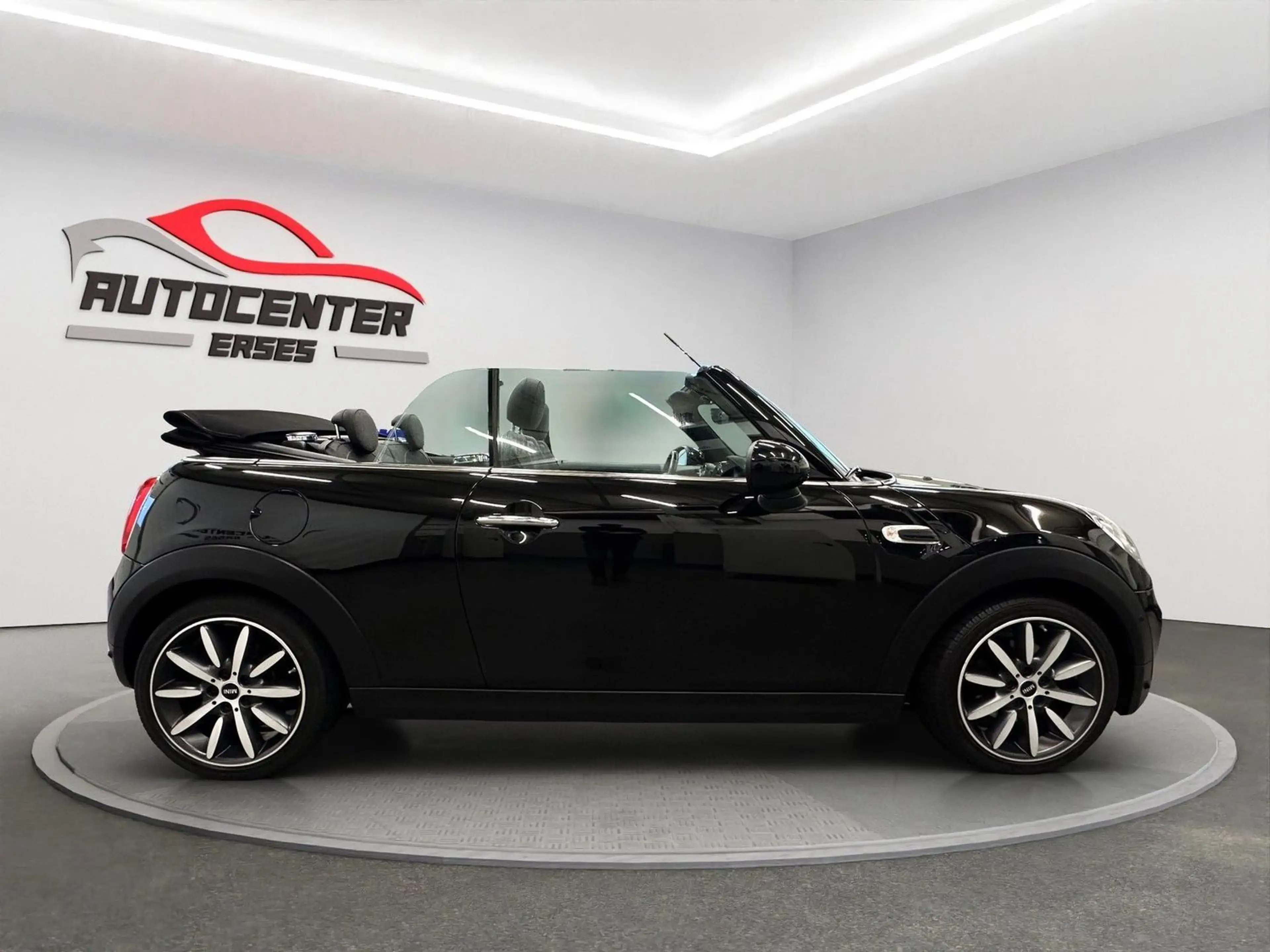 MINI Cooper D Cabrio Chili Navi LED Kamera PDC SHZ — photo 7