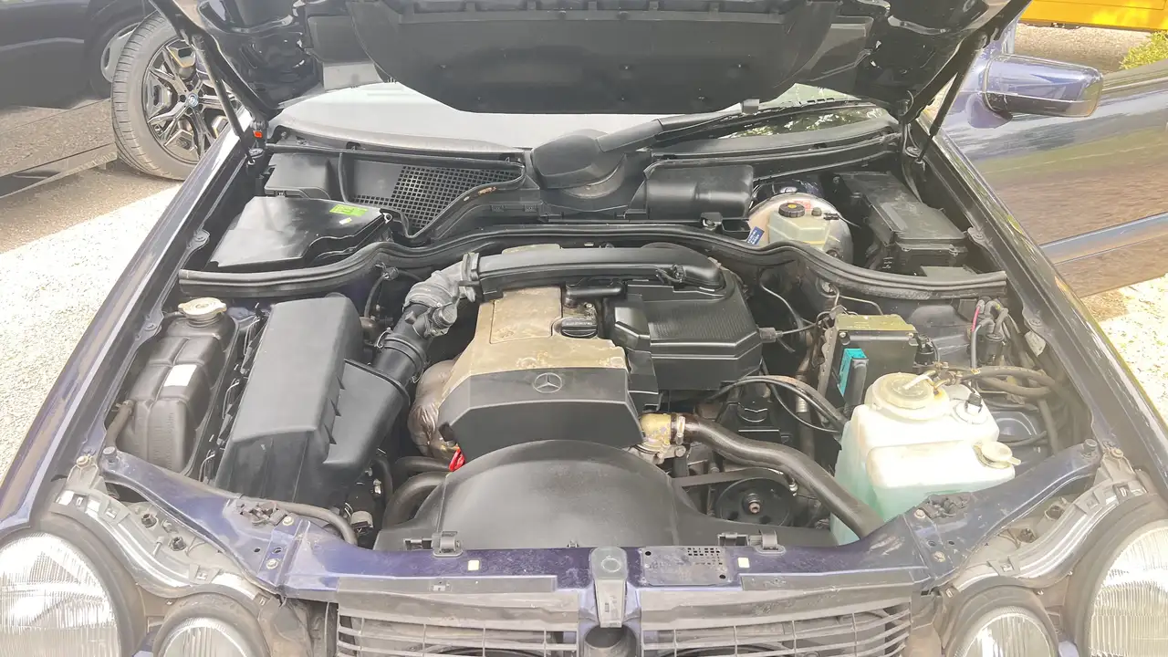 Mercedes-Benz E 230 W210, foto 6