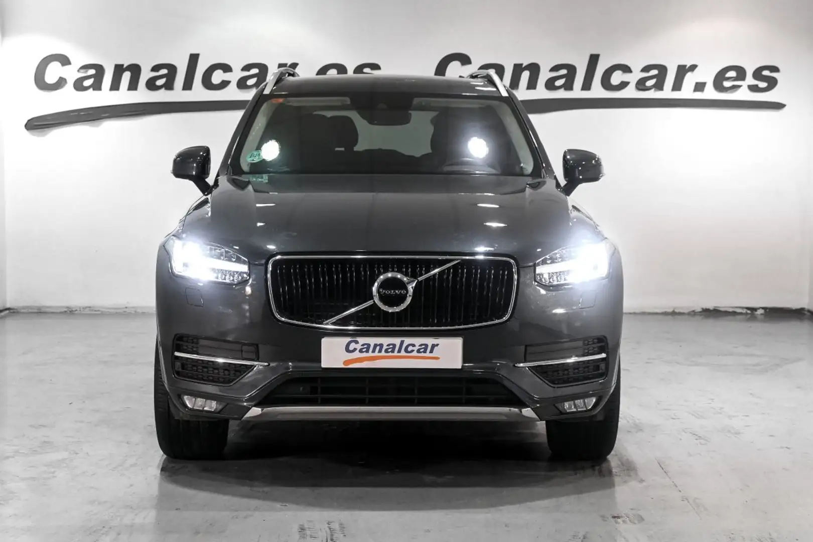 Volvo XC90 D4 Momentum 7pl. Aut. Gris - 2