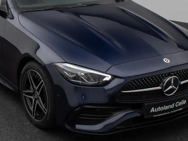 Mercedes-Benz C-Class view 17