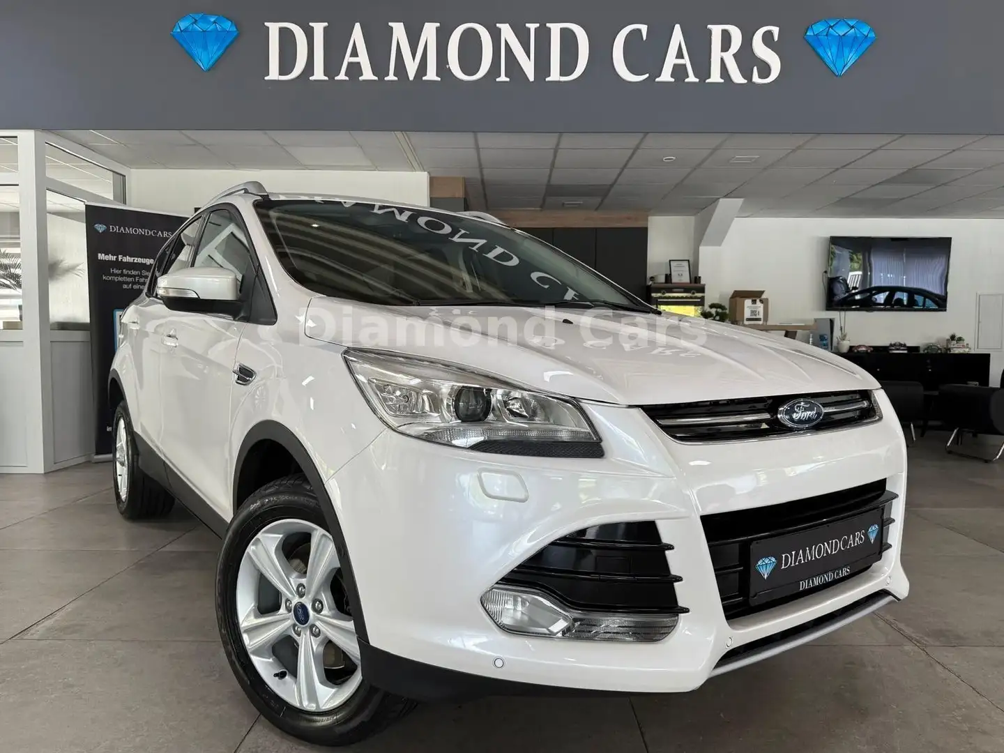 Ford Kuga Titanium*AUTOMATIK* KAMERA * TEILLEDER * Weiß - 1