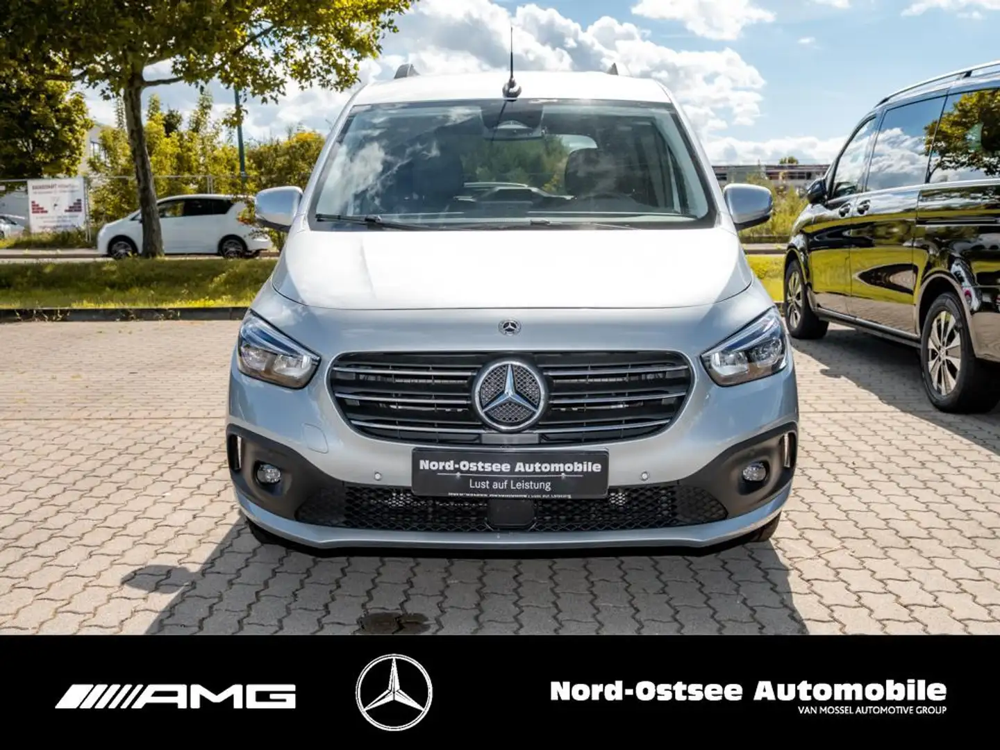 Mercedes-Benz T-Class T 180 AUTOMATIK MOPF PROGRESSIVE LED MBUX Zilver - 2