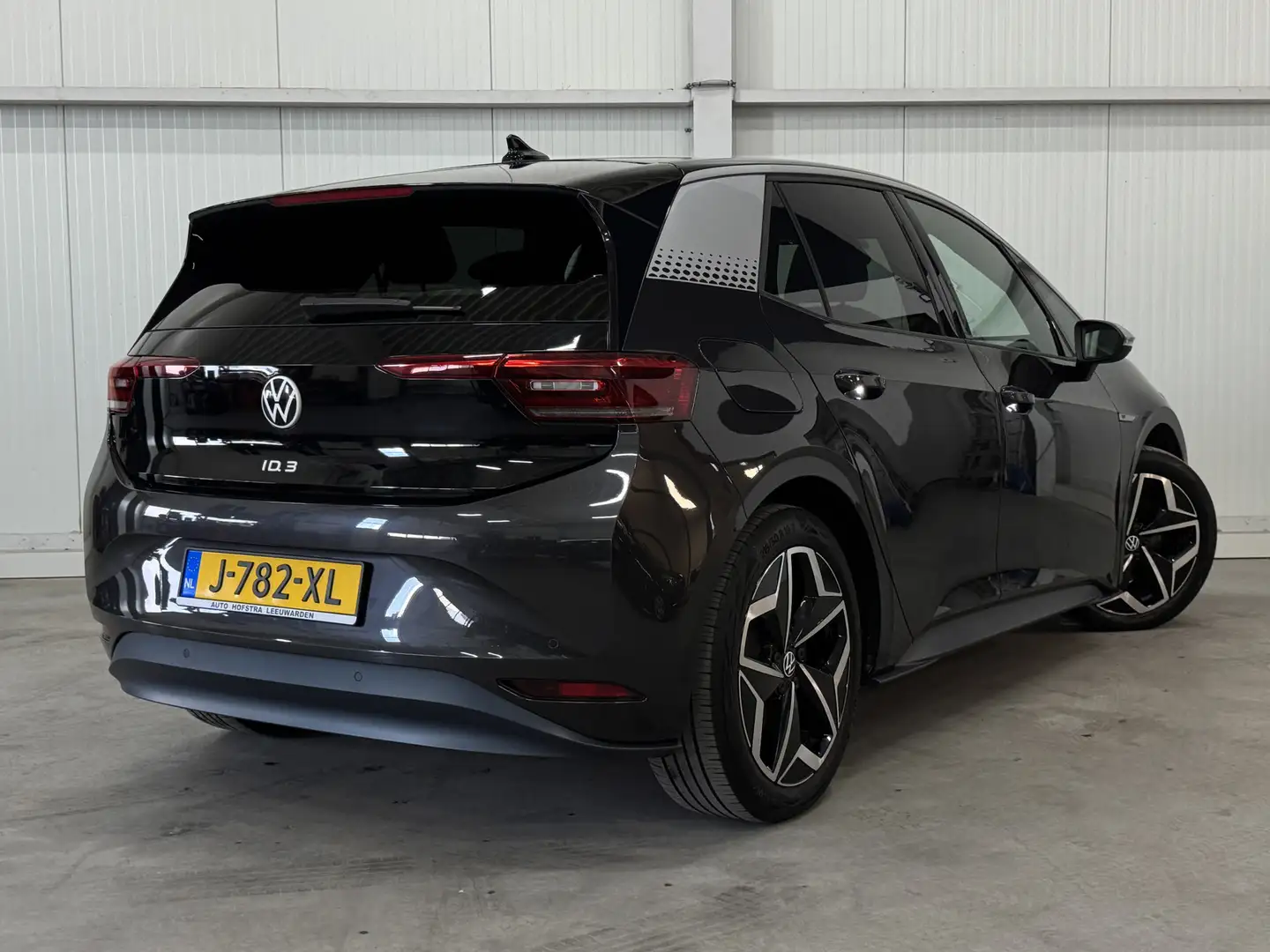 Volkswagen ID.3 First Plus 58 kWh KEY-LESS CAMERA 2X-PDC 19-LMV Grijs - 2
