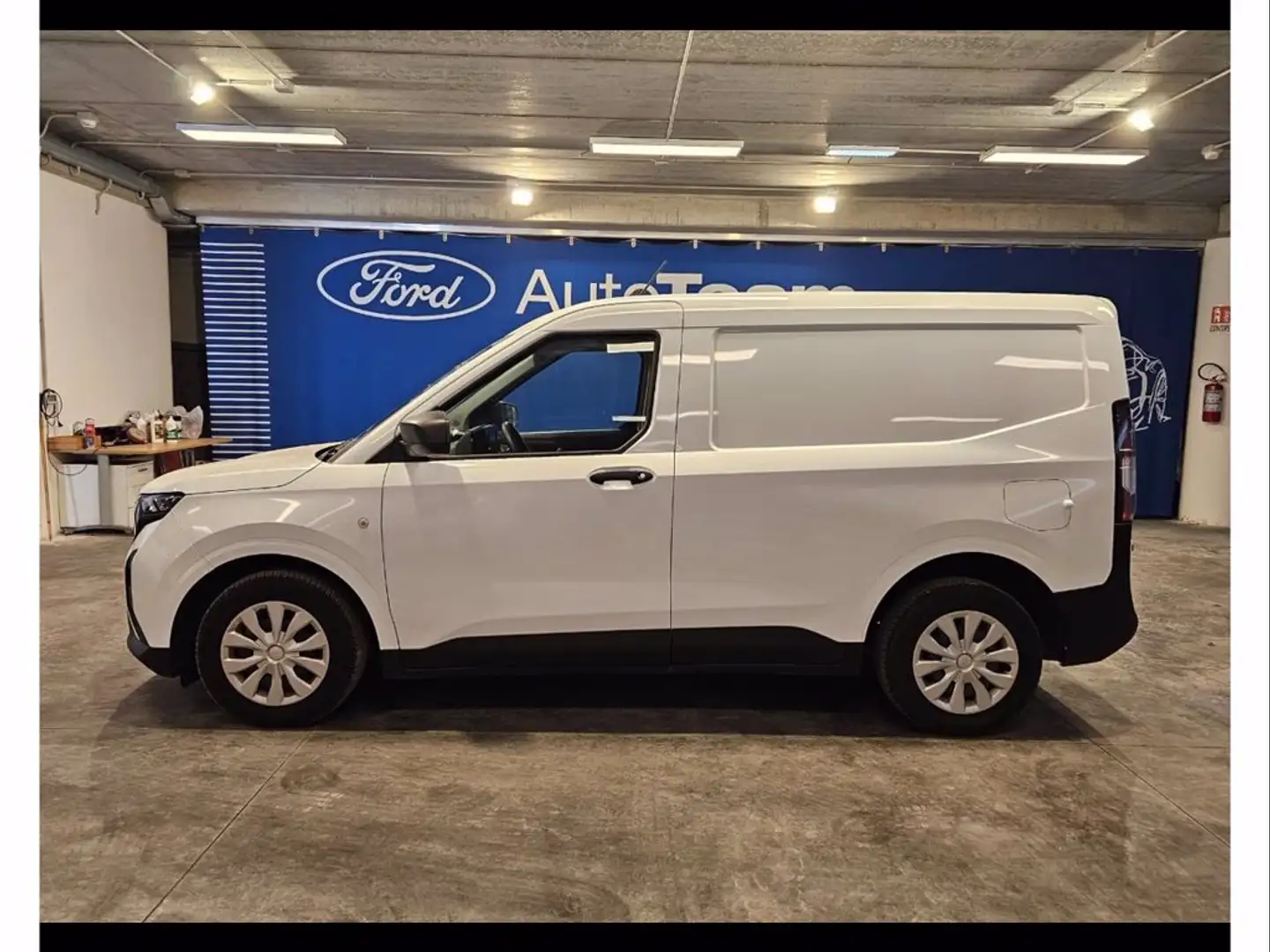 Ford Transit Courier v769 1.5 ecoblue 100cv trend Fehér - 2