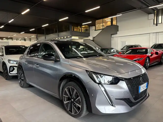 Peugeot 208 1.2 puretech GT Line