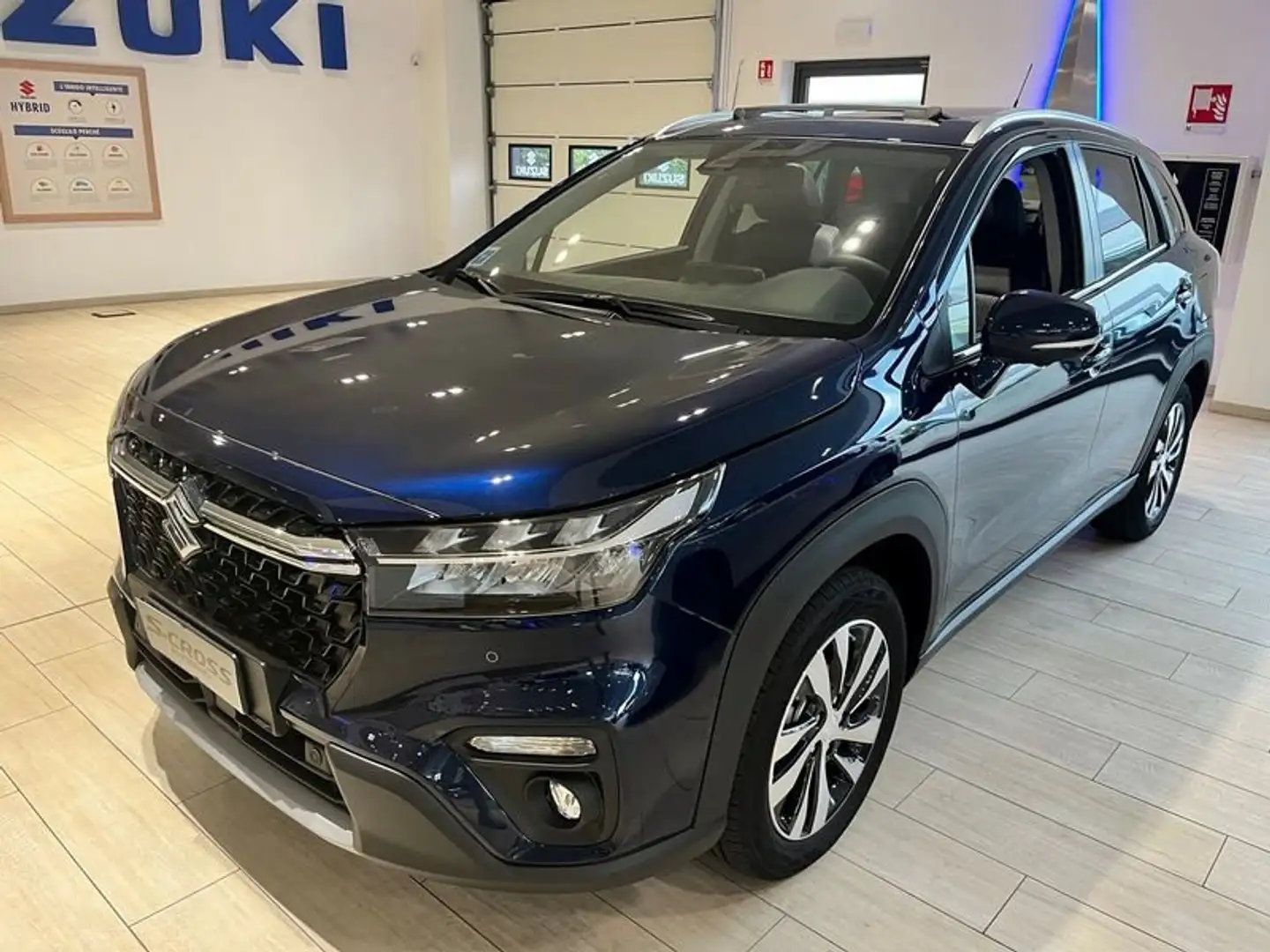 Suzuki S-Cross 1.5 A/T 2WD 140VOLT STARVIEW - 2