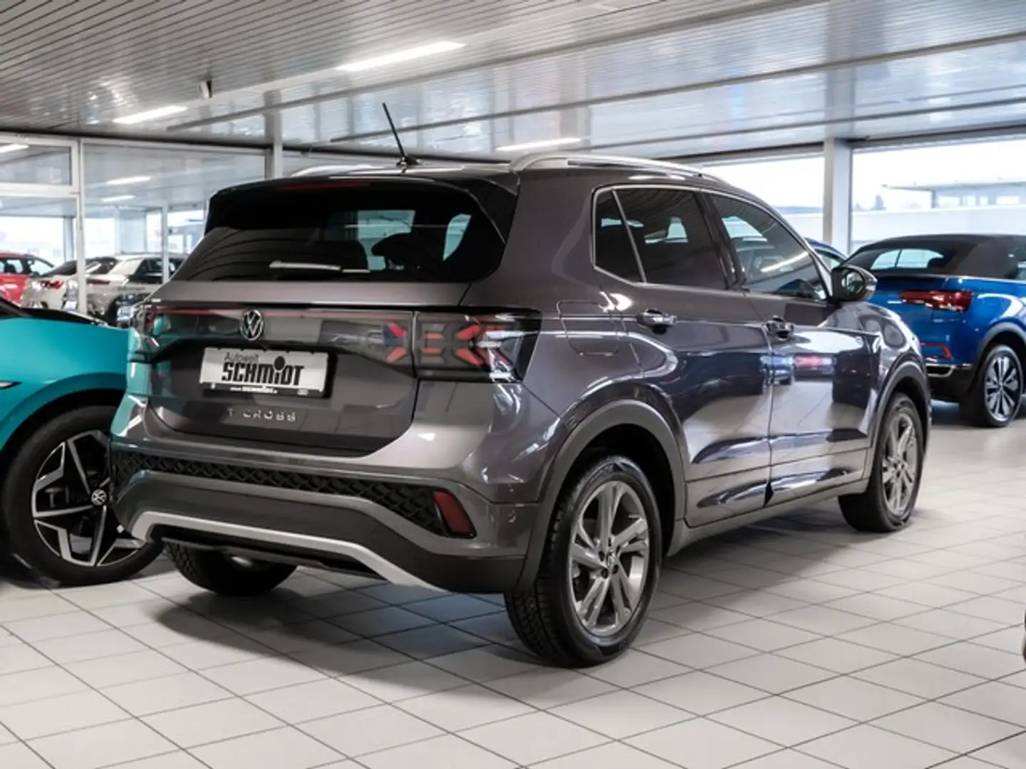 Volkswagen T-Cross 1,0 TSI DSG R-Line Matrix Navi R-Kamera AHK Grijs - 2