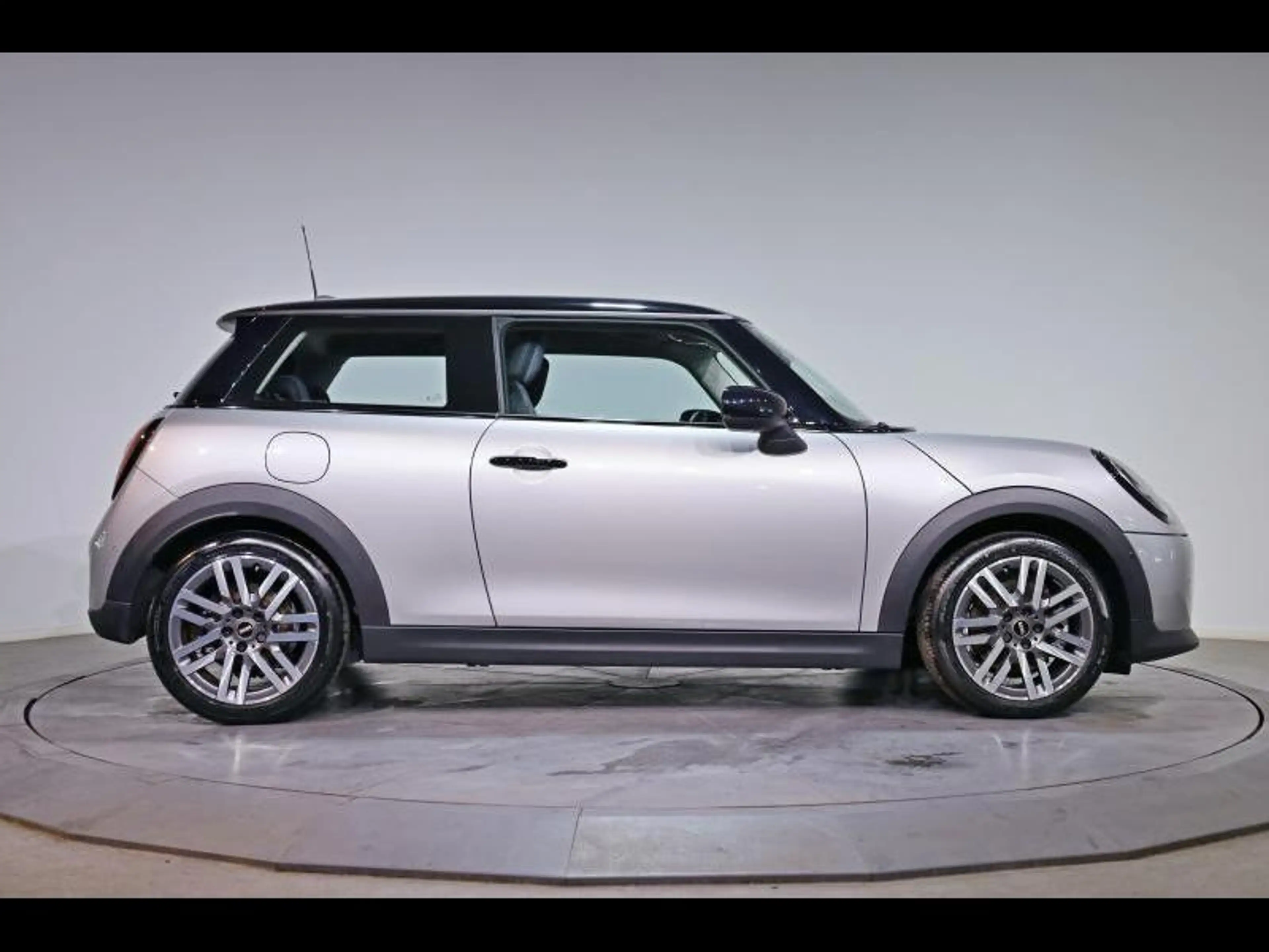 MINI Cooper C — photo 3