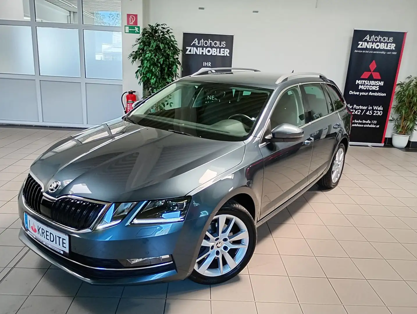Skoda Octavia Combi 1,0 TSI Style Limited Grau - 1