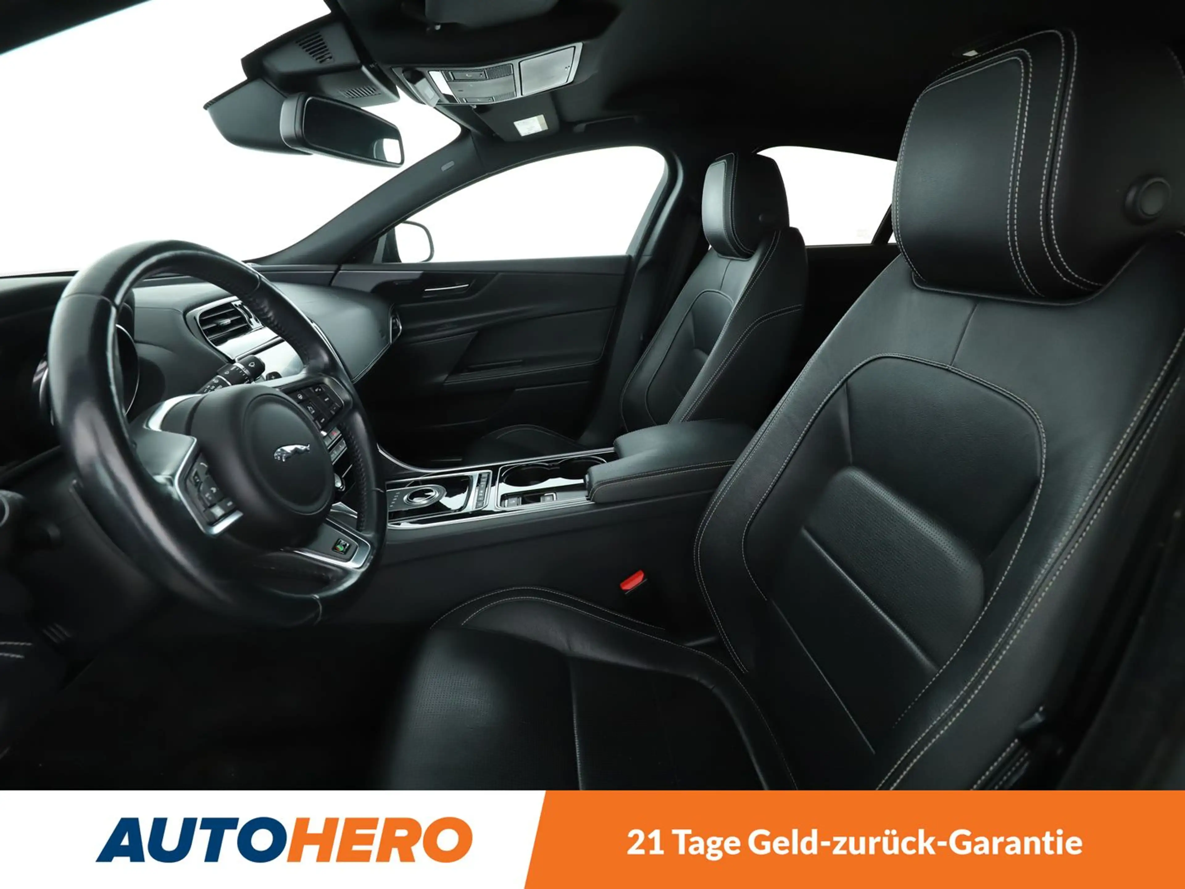 Jaguar XE 25t R-Sport Aut*NAVI*XENON*TEMPO*PDC*SHZ* — photo 10