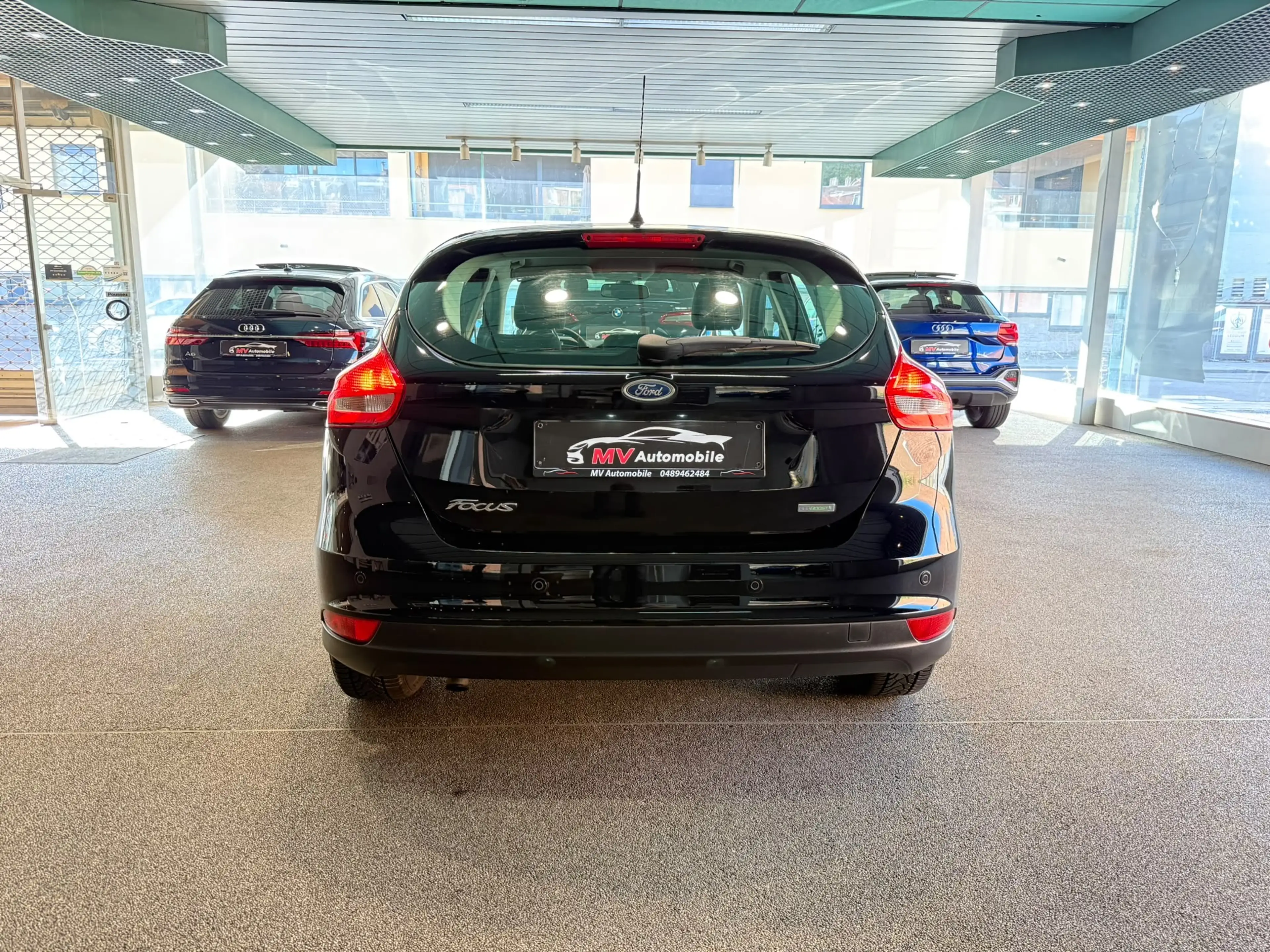 Ford Focus 1.0 EcoBoost * 1er prop * Ecran multimédia * Clim — photo 5