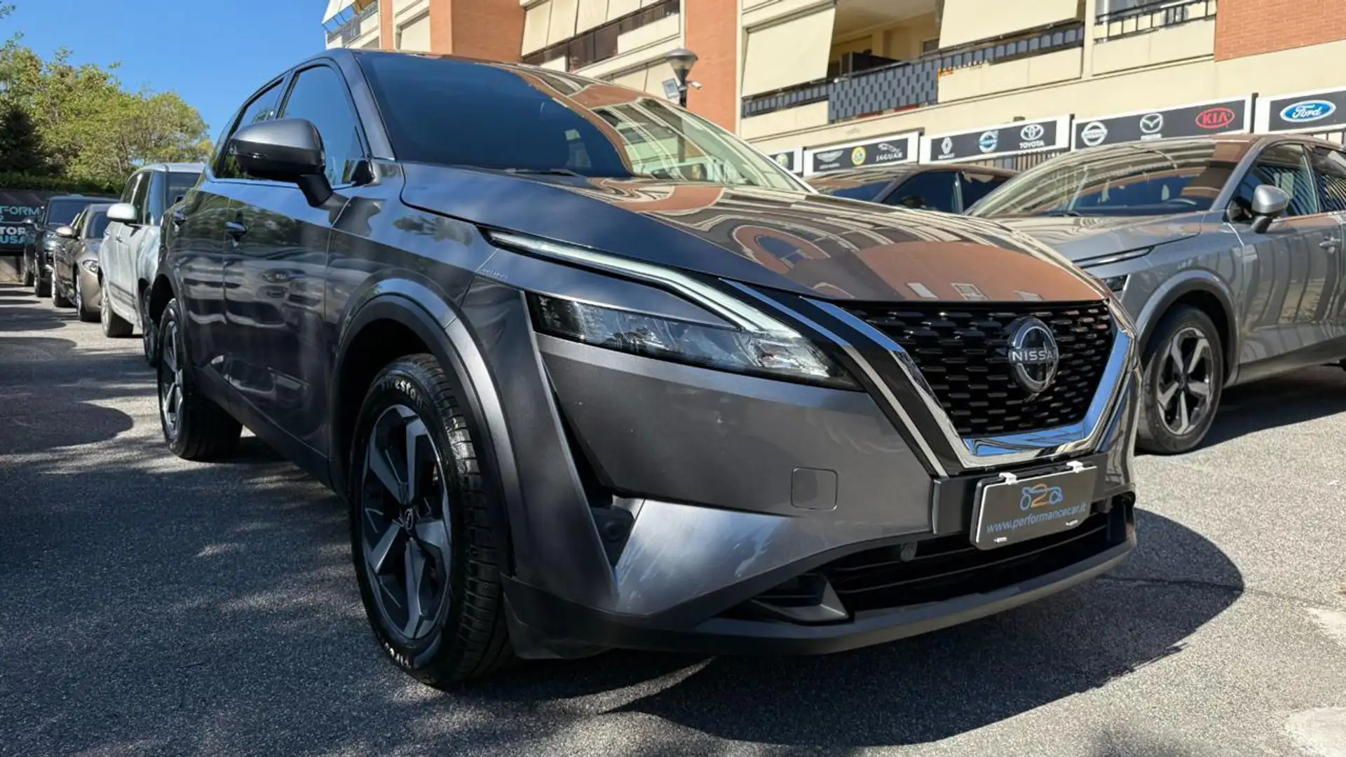 Nissan Qashqai 1.3MHEV 158CV X-TRONIC N-CONNECTA*24M.G.*CAM.360* Gris - 2