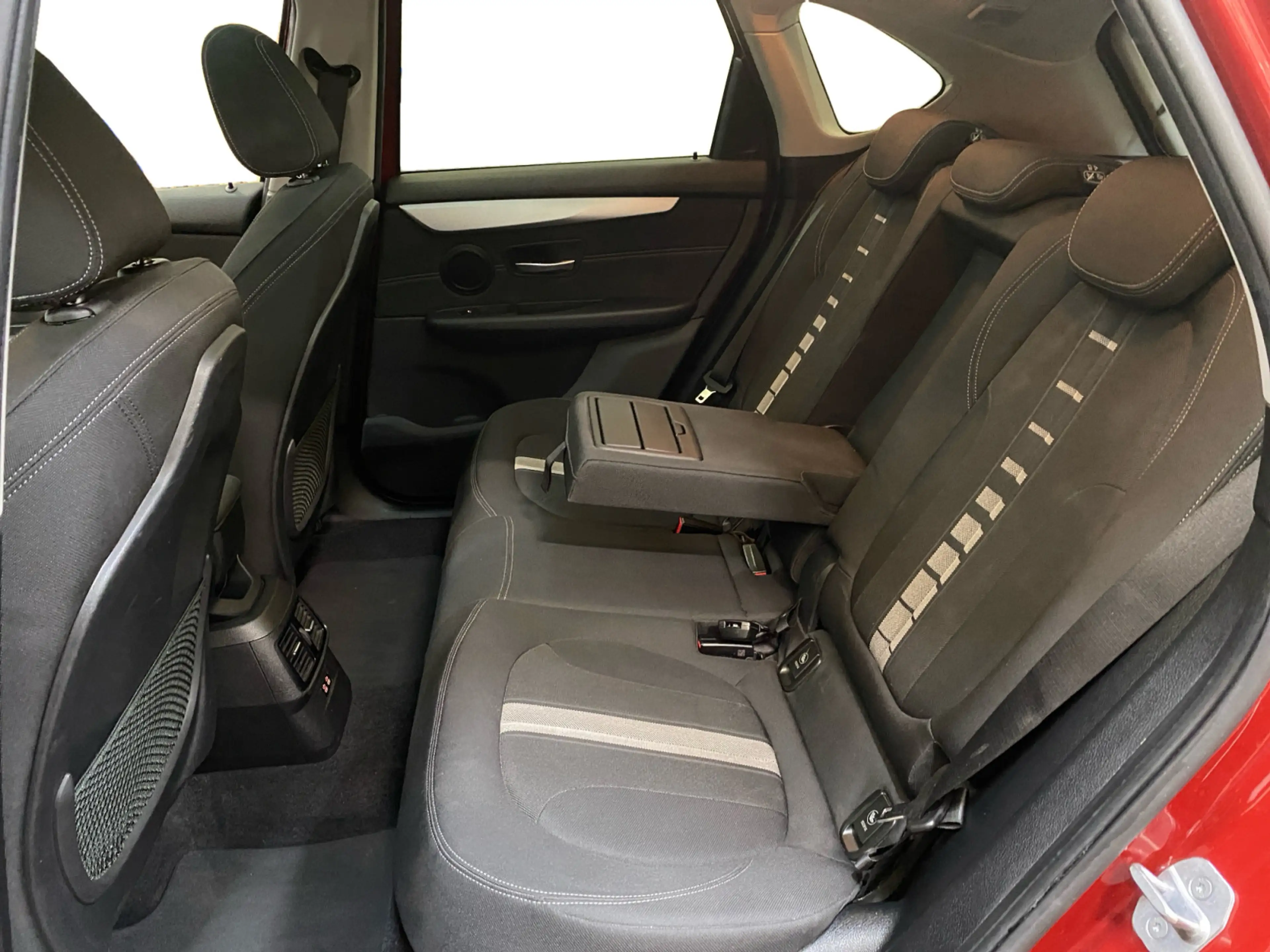 BMW 225 2er Active Tourer - 225xe Advantage Navi Pan — photo 11
