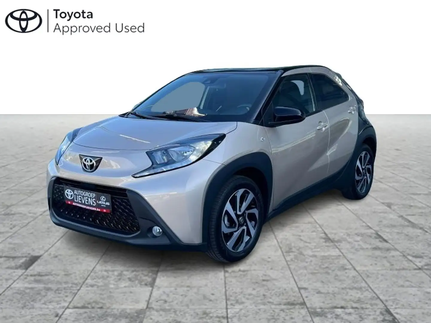 Toyota Aygo X pulse 1.0 MT Altın - 1