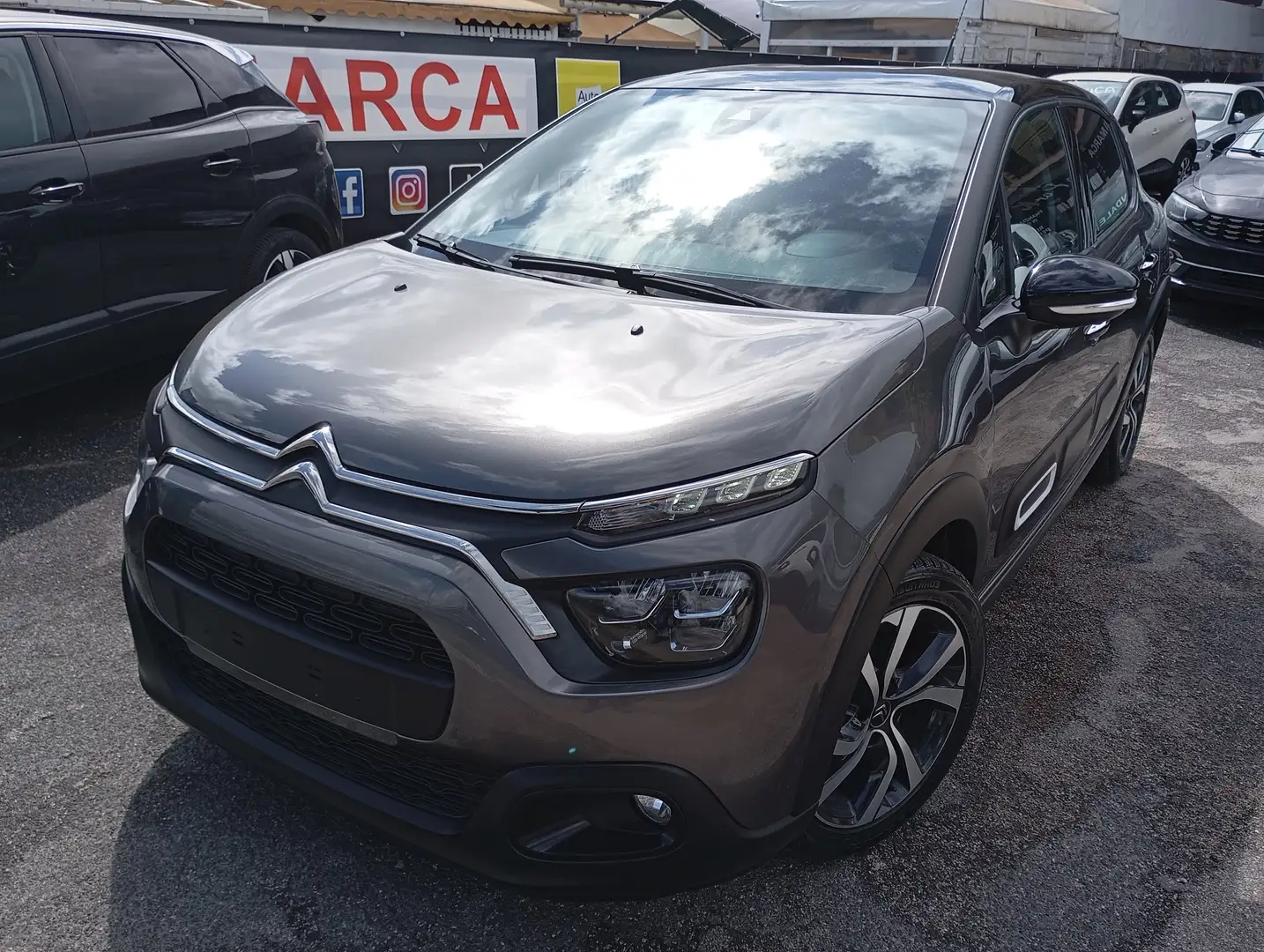 Citroen C3 1.2 PureTech 83CV Shine Pack Gris - 1