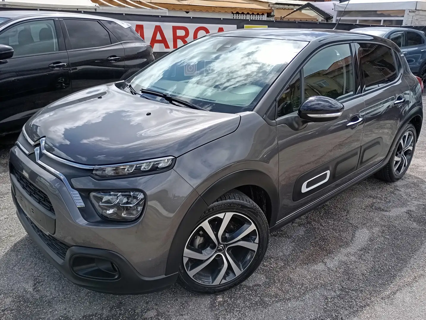 Citroen C3 1.2 PureTech 83CV Shine Pack Gris - 2