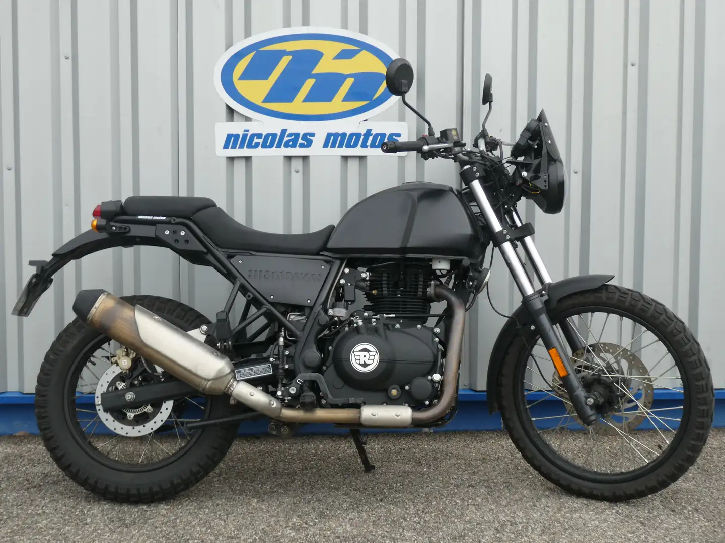 Royal Enfield Noir - 1