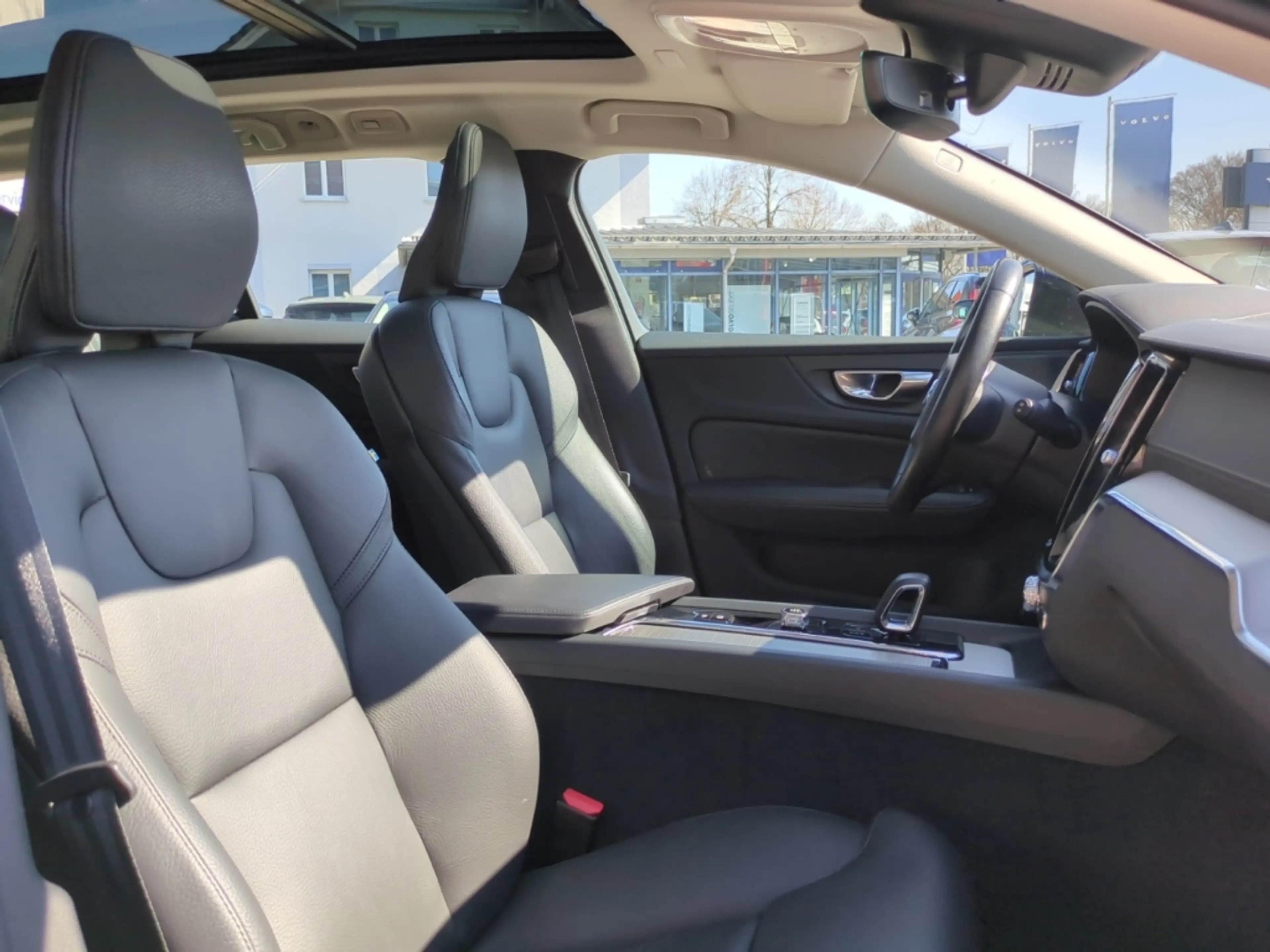 Volvo V60 Cross Country Cross Country Ultimate AWD HUD StandHZG AHK Digita — photo 13