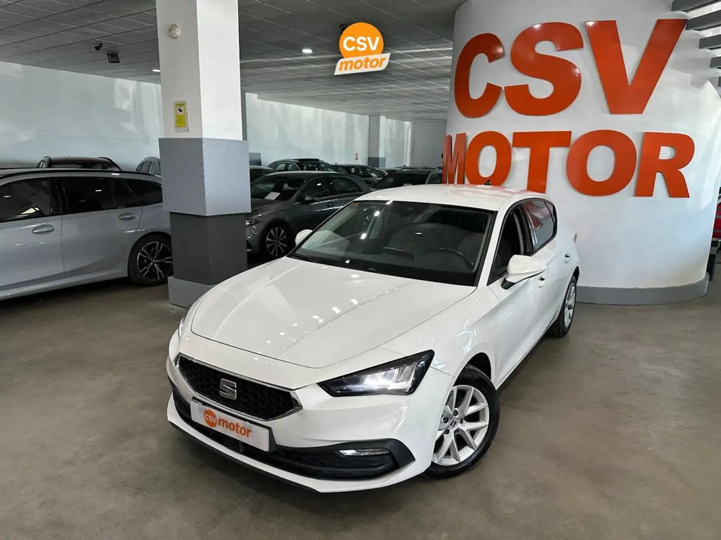 SEAT Leon 2.0 TDI 115 STYLE GO COMPACTO - 1