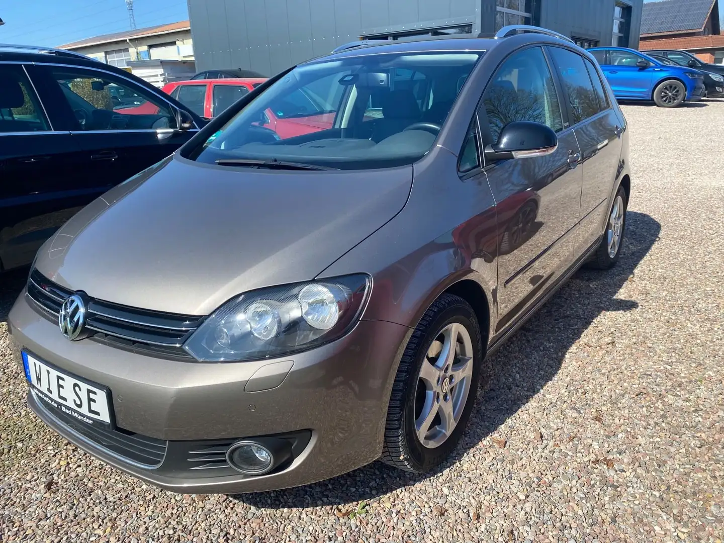Volkswagen Golf Plus STYLE DSG+Navi+SHZ Коричневий - 2