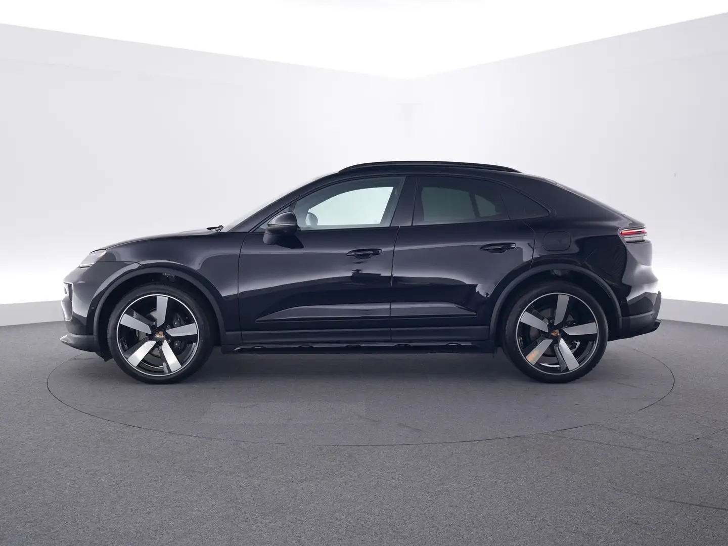 Porsche Macan 4 Noir - 2