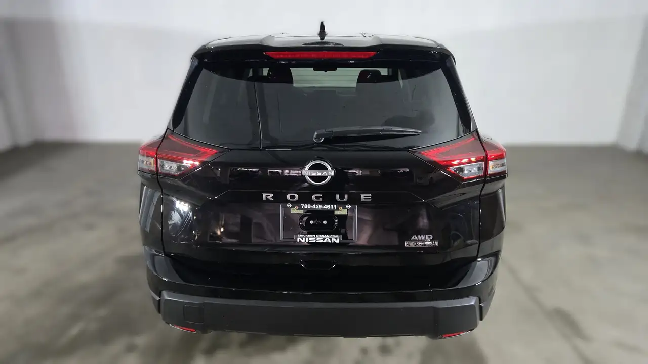Nissan Rogue fotografie Nissan Rogue