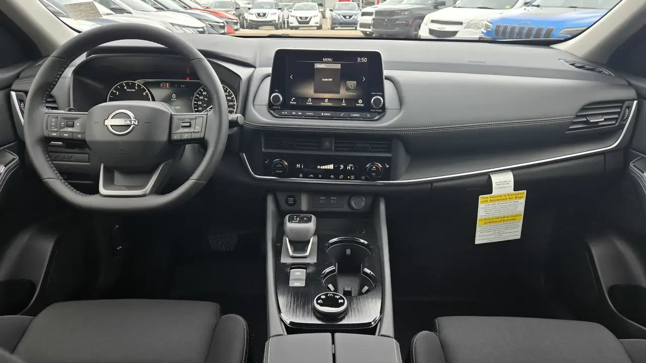 Nissan Rogue fotografie Nissan Rogue