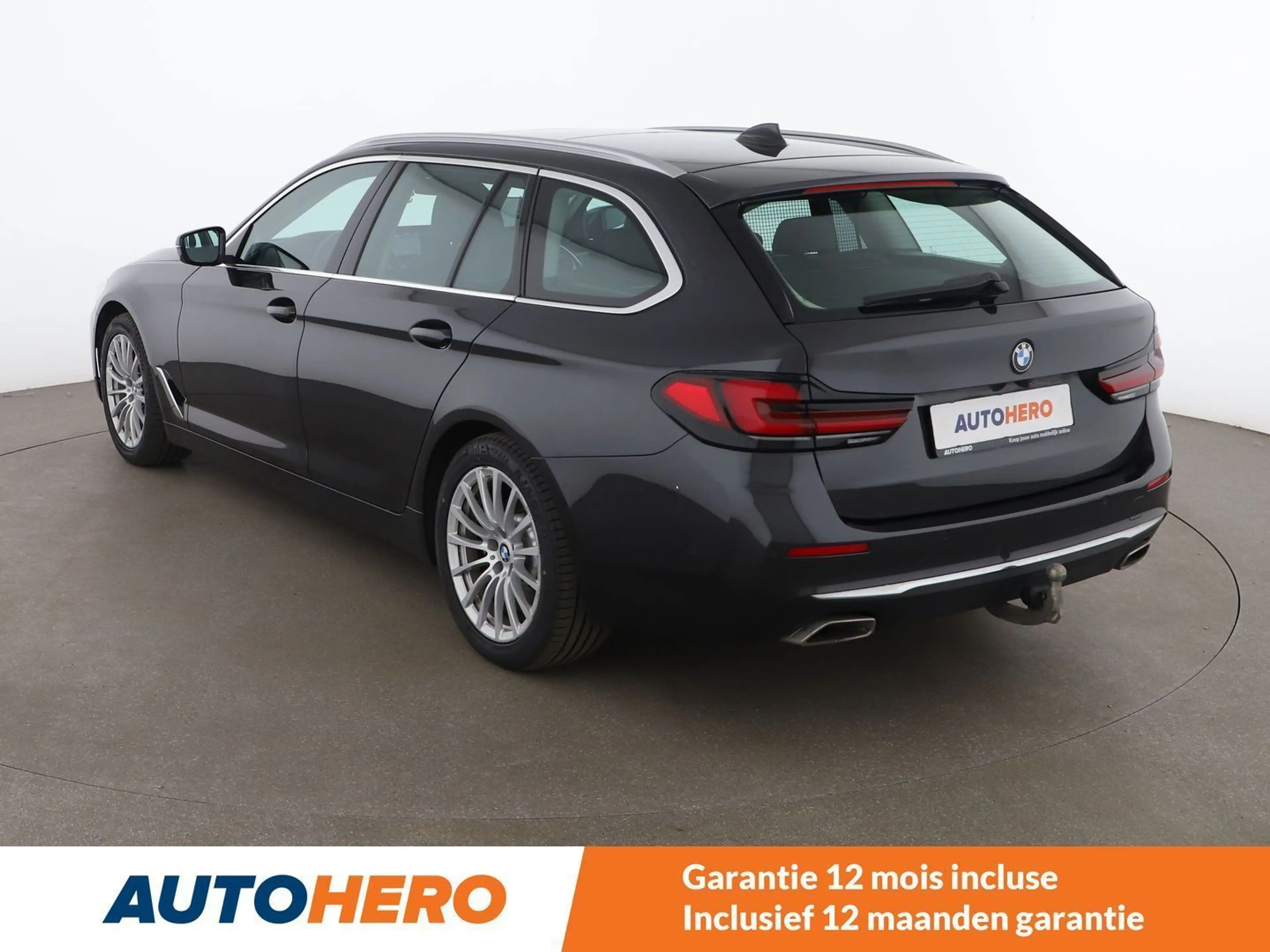 BMW 518 518d Luxury Line — photo 4