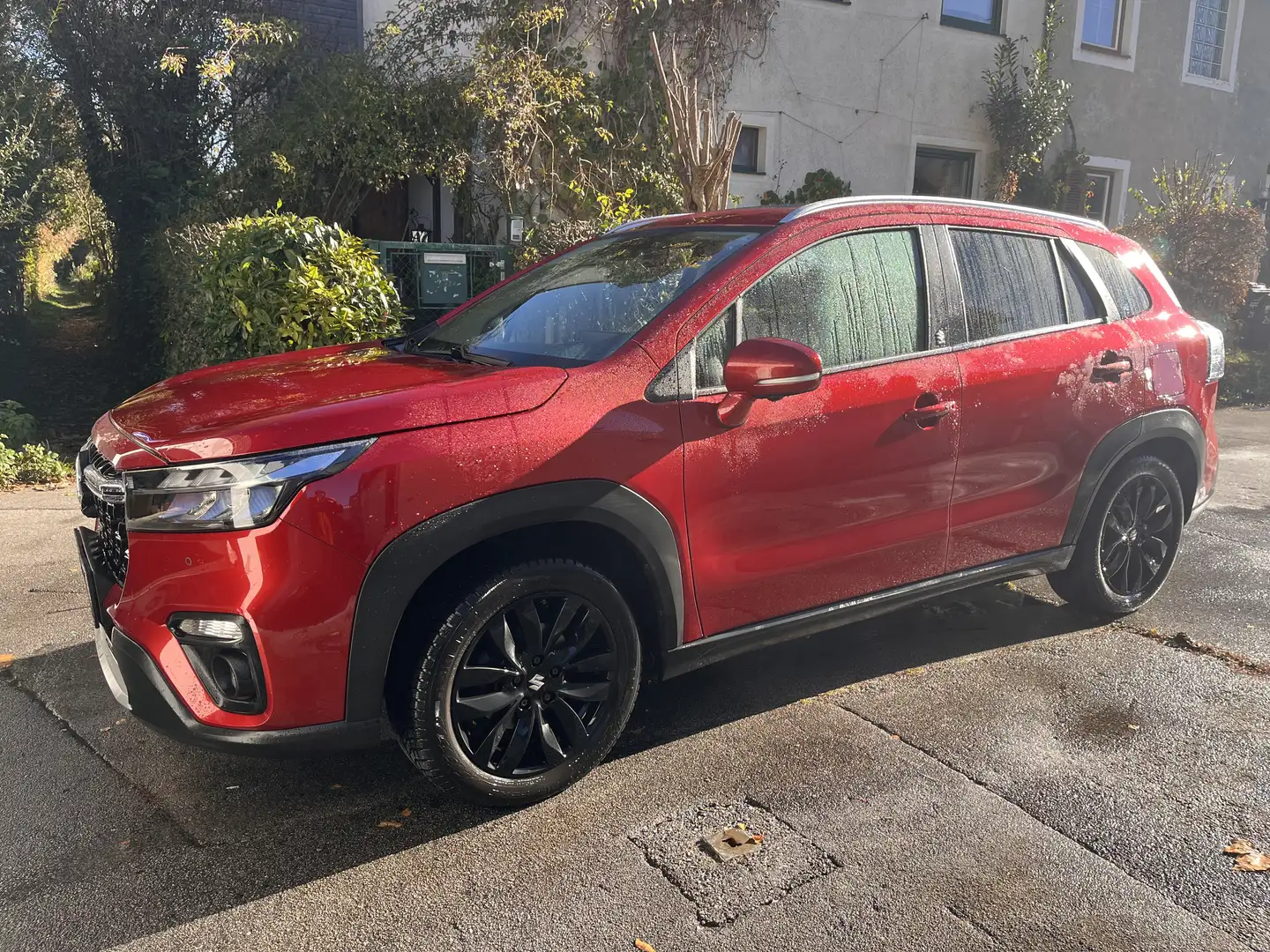 Suzuki SX4 S-Cross Flash ALLRAD Panoramadach, Leder, 360 ° Kamera, Красный - 1