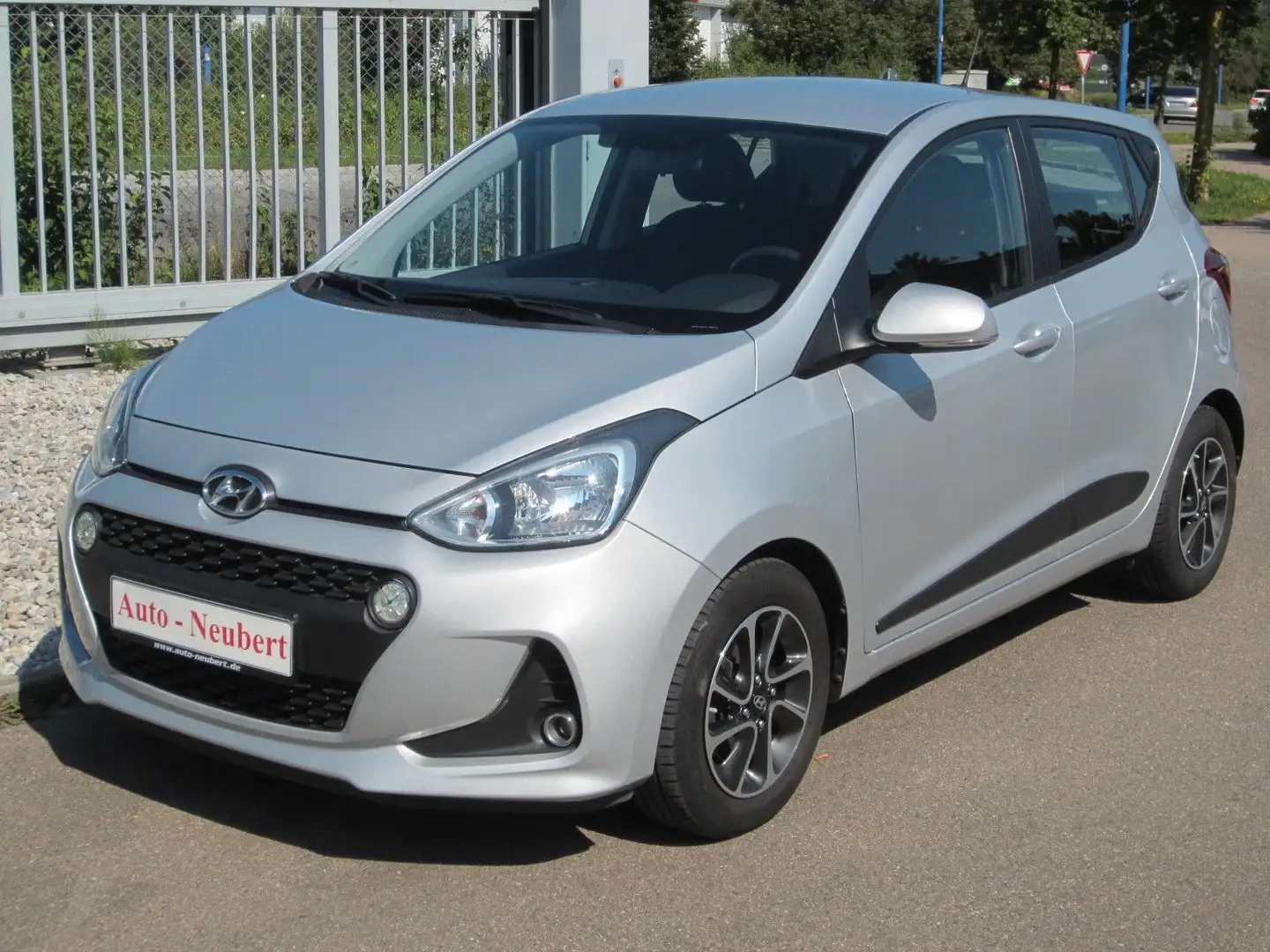 Hyundai i10 Style Silber - 2