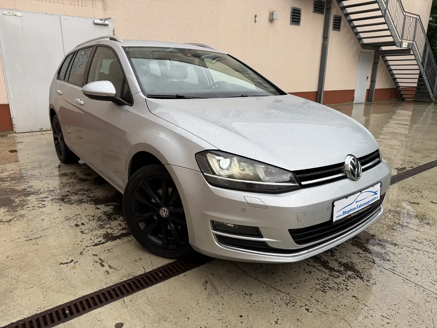 Volkswagen Golf Variant Allstar BMT TDI mit Klima/Navi/PDC/Met./ESP/EFH/MF Srebrny - 1