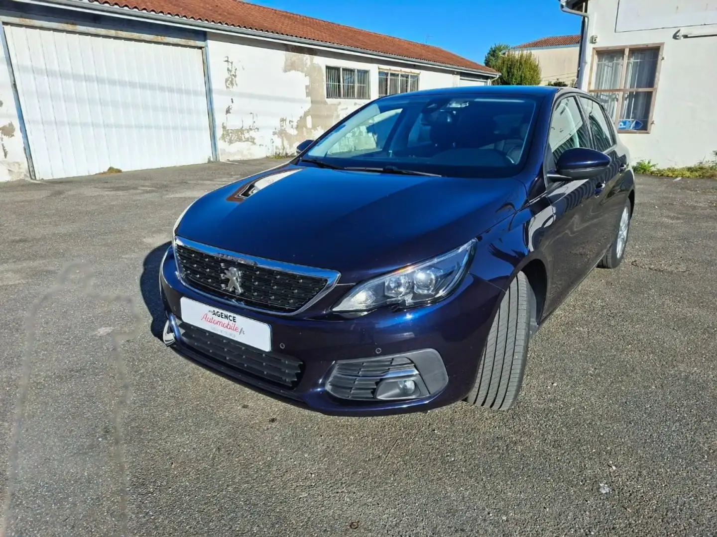 Peugeot 308 1.2l 110 CV ACTIVE BUSINESS Bleu - 1