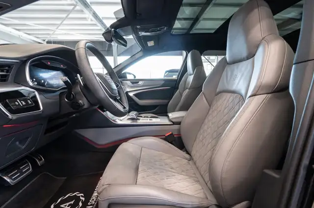 Audi S6 view 11
