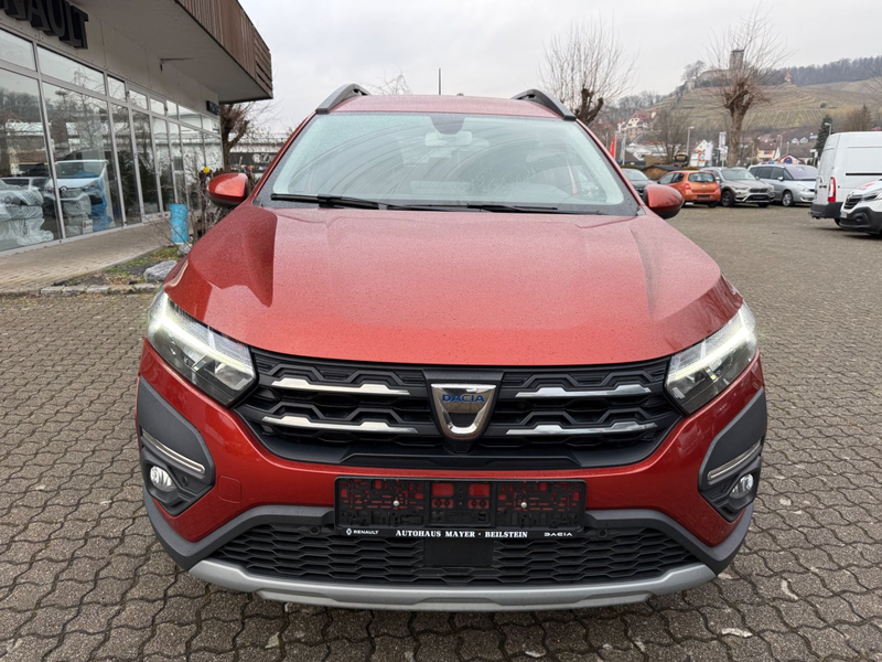 Dacia Jogger TCe 110 Comfort*NAVI*LED*7-Sitzer* — photo 2