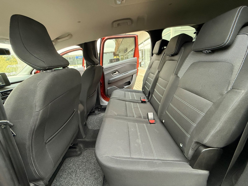 Dacia Jogger TCe 110 Comfort*NAVI*LED*7-Sitzer* — photo 13