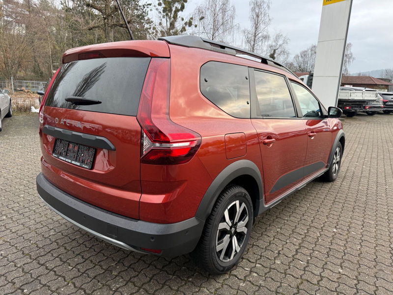 Dacia Jogger TCe 110 Comfort*NAVI*LED*7-Sitzer* — photo 6